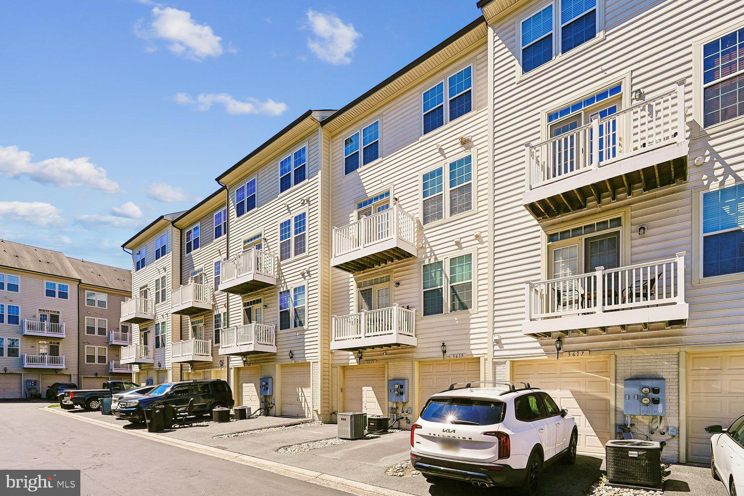 VILLAGES OF URBANA - Residential