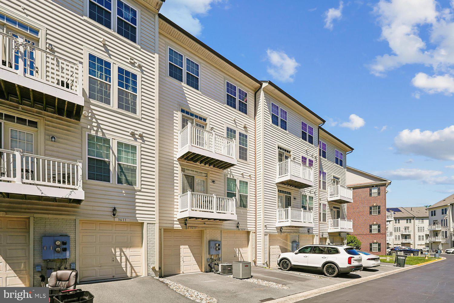 VILLAGES OF URBANA - Residential