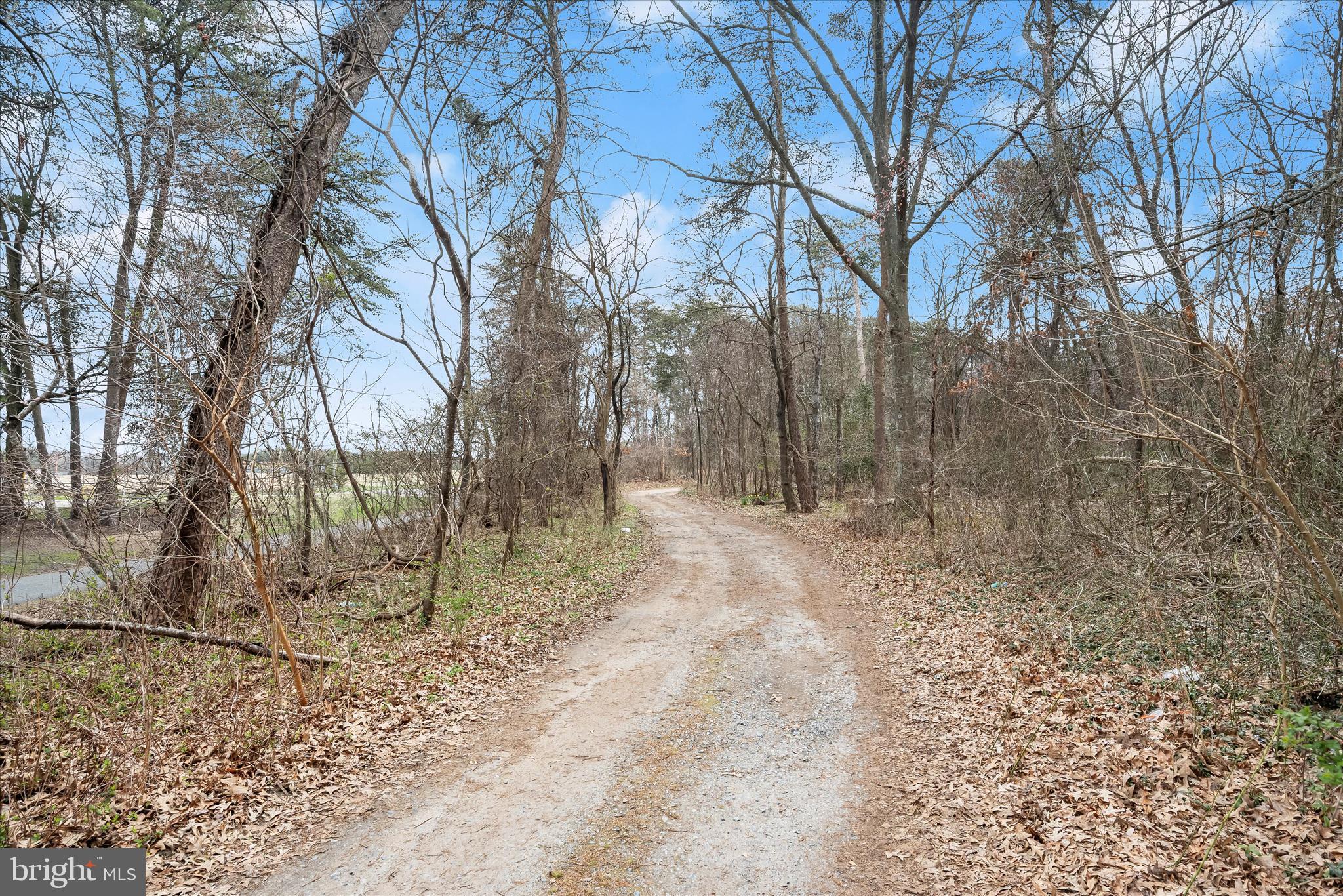 KINSLOUCH FARMS - Residential