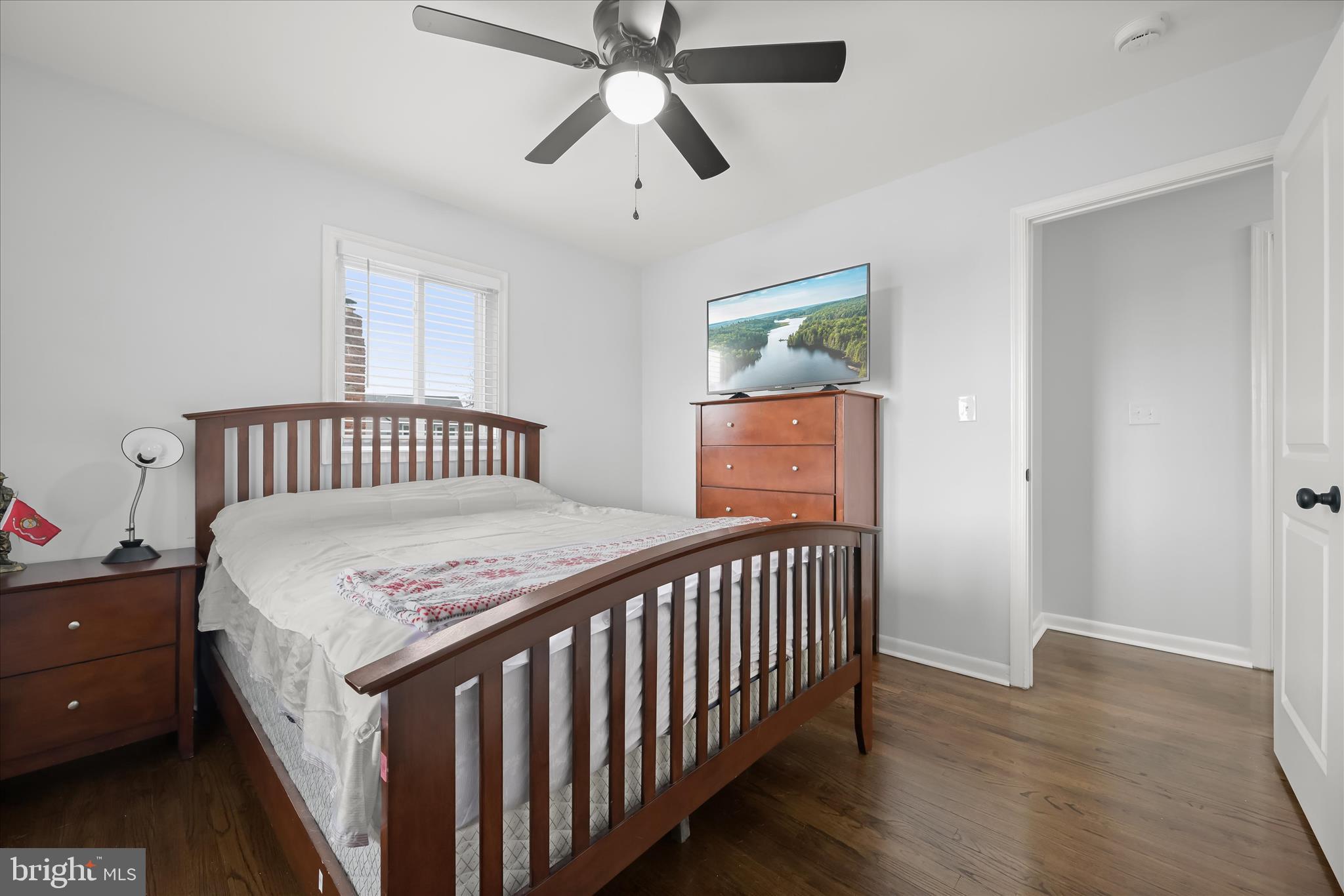KINSLOUCH FARMS - Residential