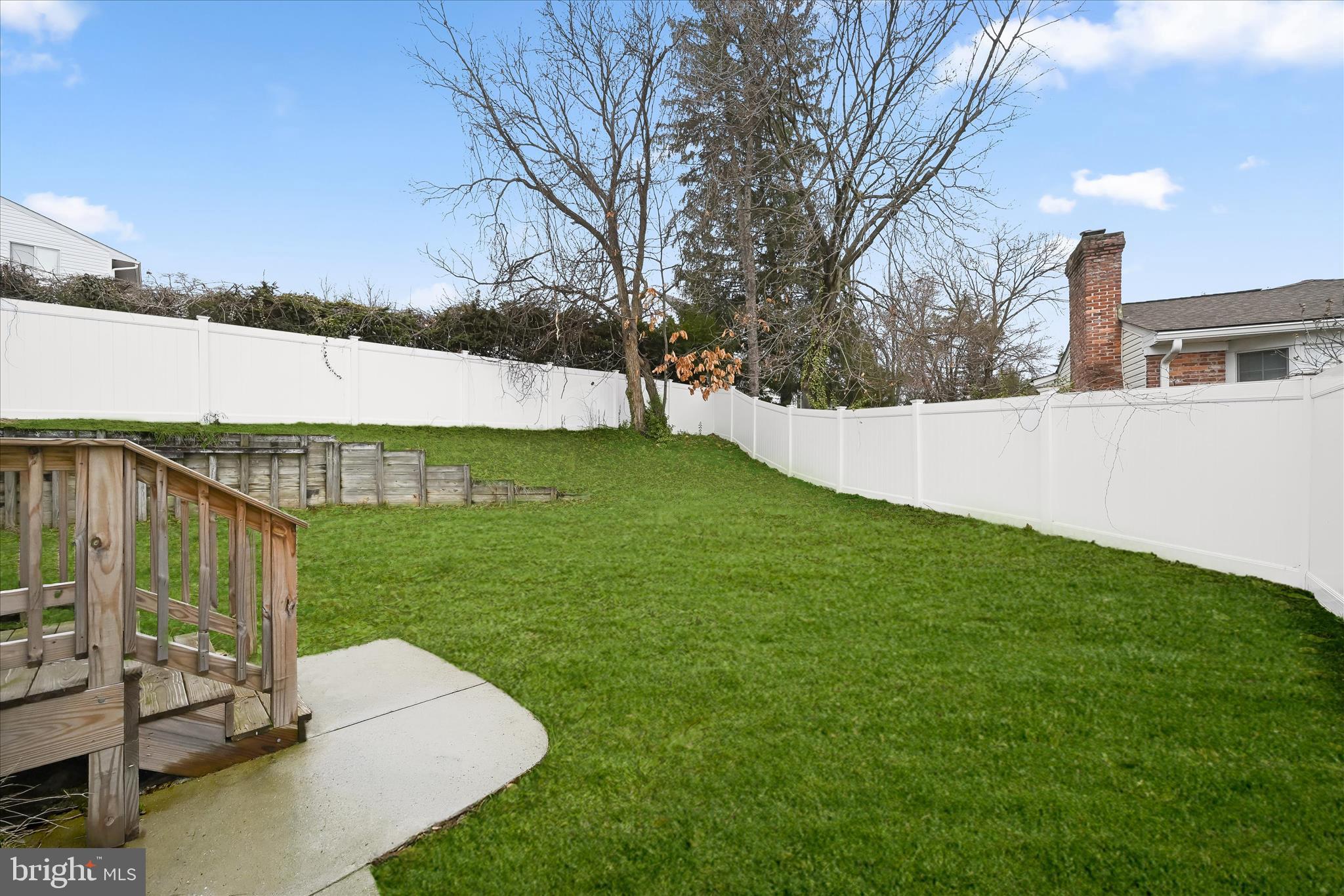 KINSLOUCH FARMS - Residential