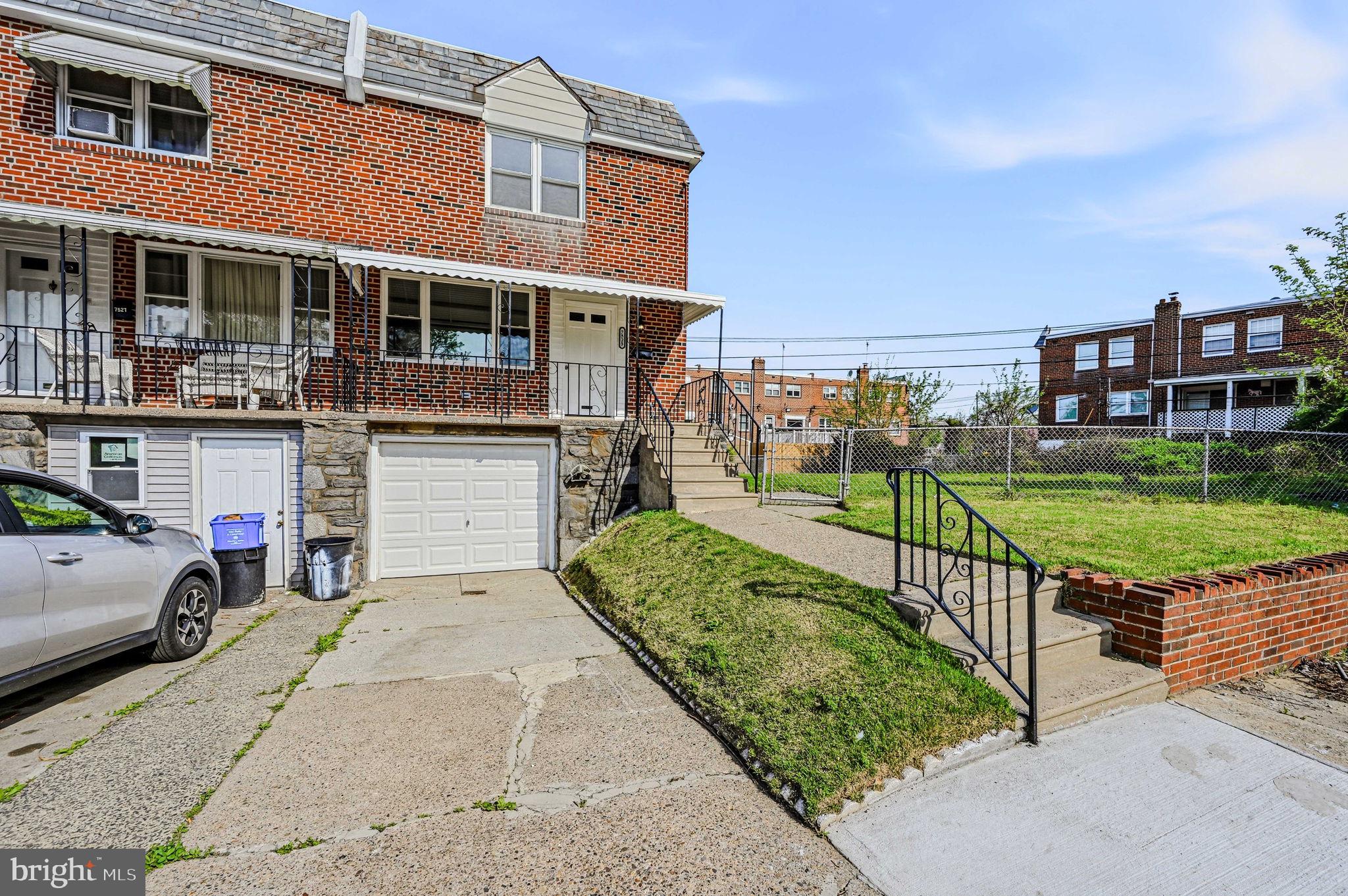 PHILADELPHIA (SOUTHWEST) - Residential