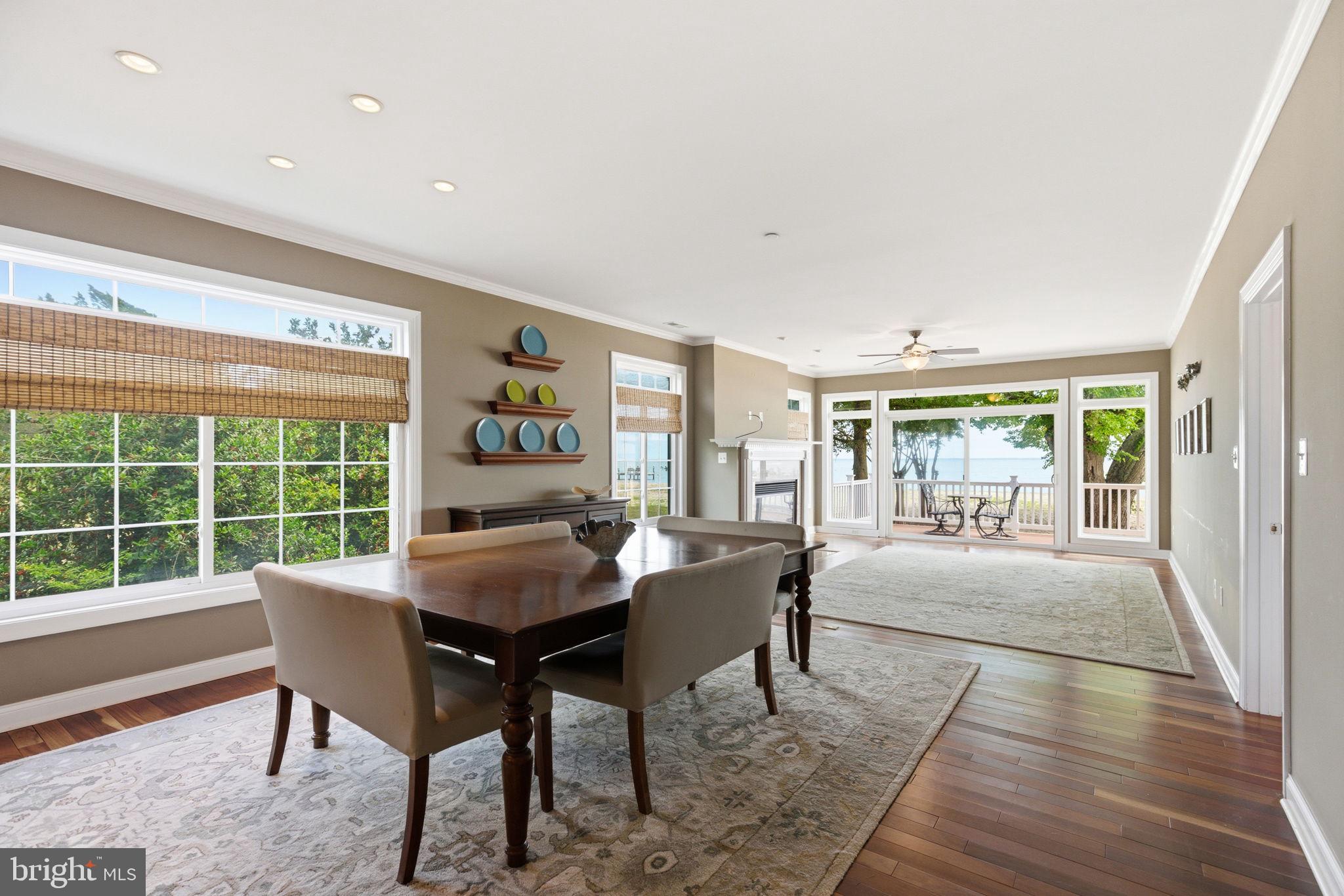 OAKWOOD LODGE - Residential