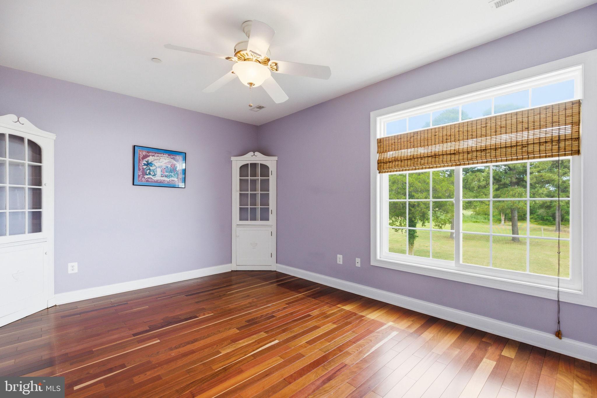 OAKWOOD LODGE - Residential