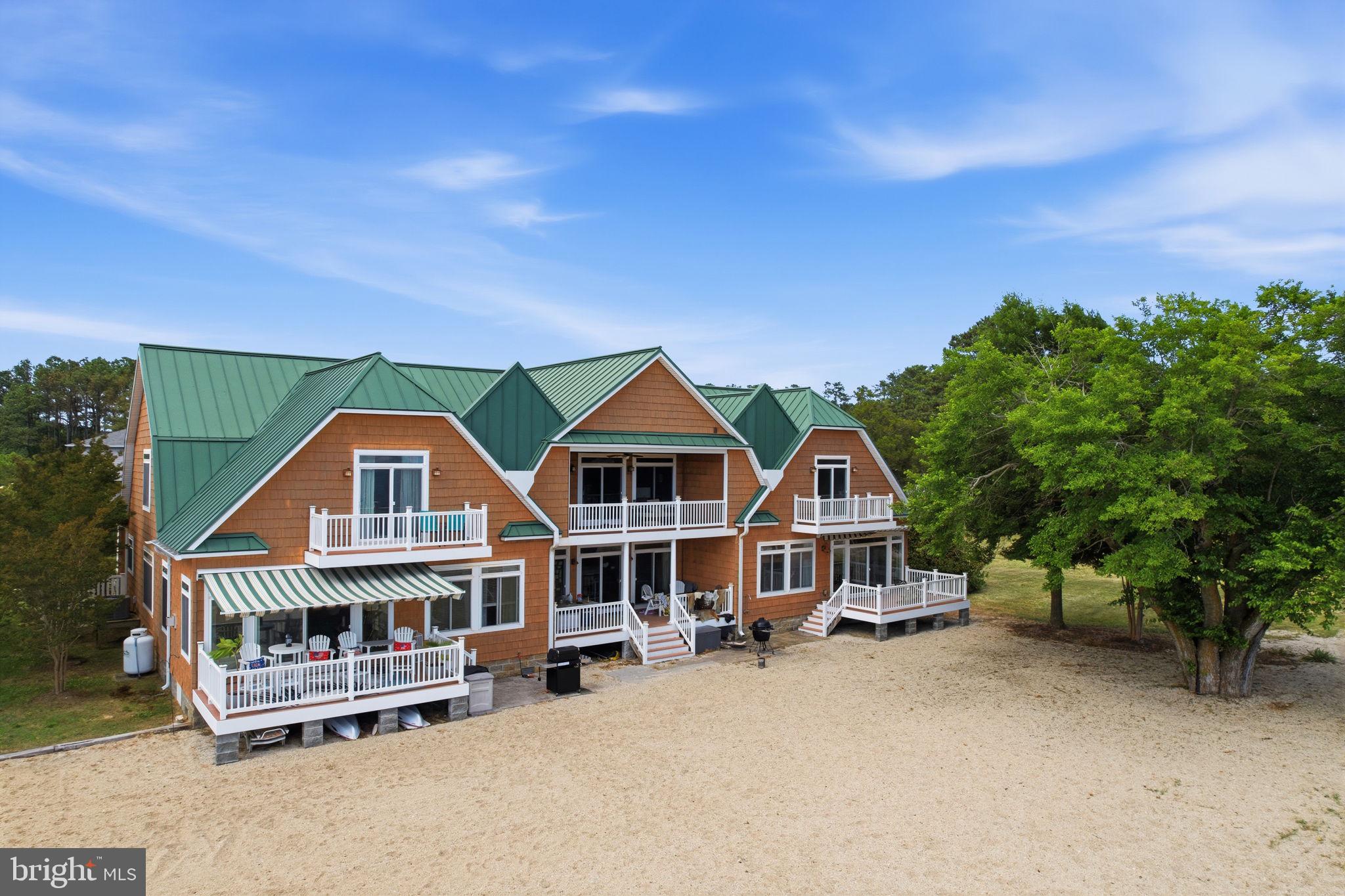 OAKWOOD LODGE - Residential