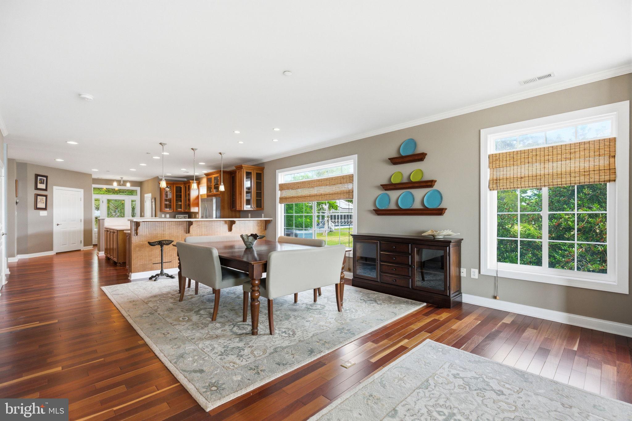 OAKWOOD LODGE - Residential