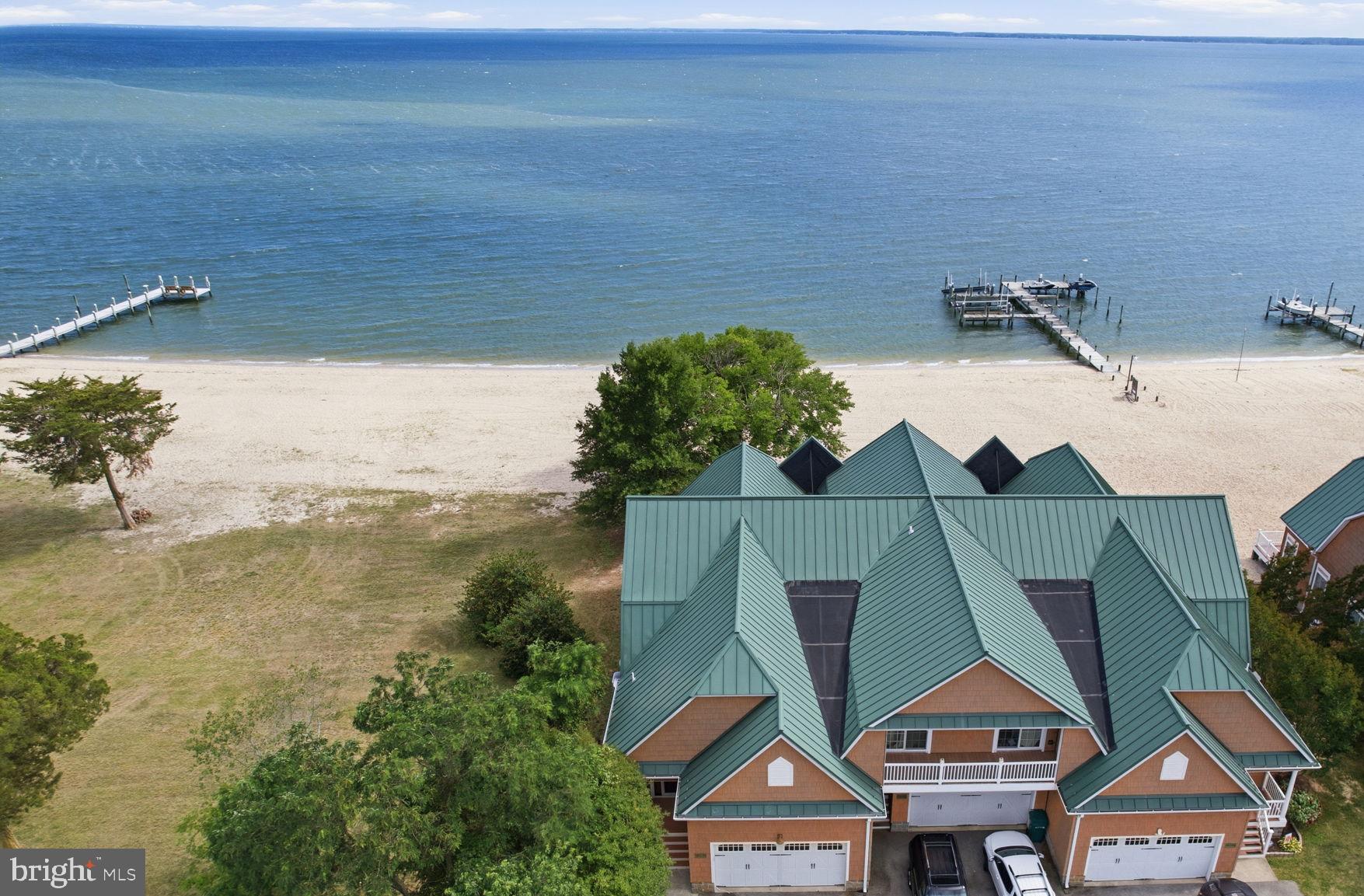 OAKWOOD LODGE - Residential