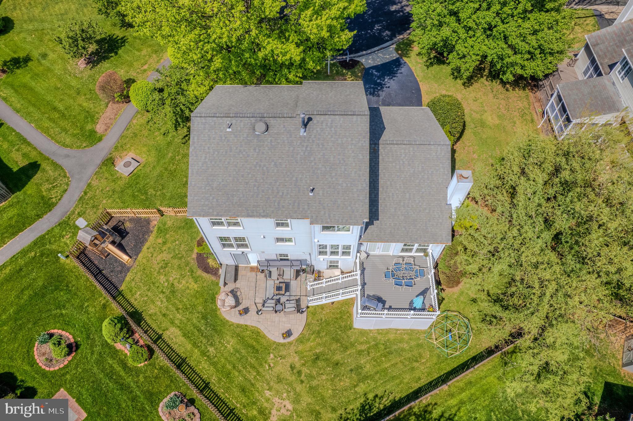 POTOMAC CROSSING - Residential