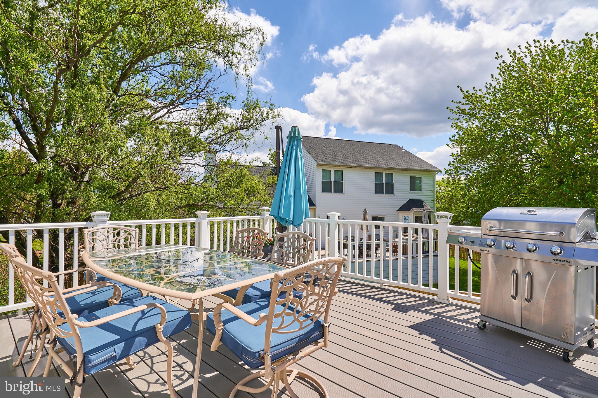 POTOMAC CROSSING - Residential