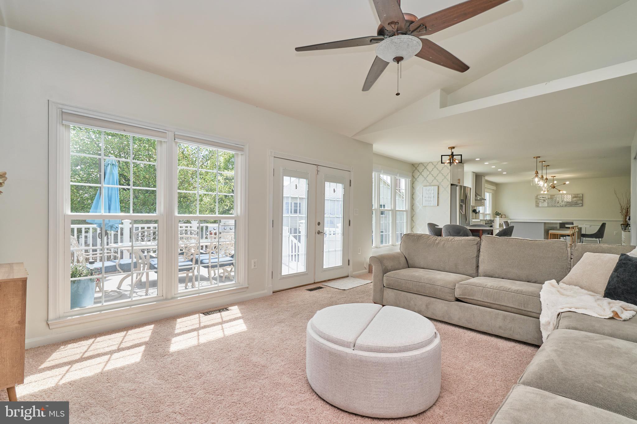 POTOMAC CROSSING - Residential