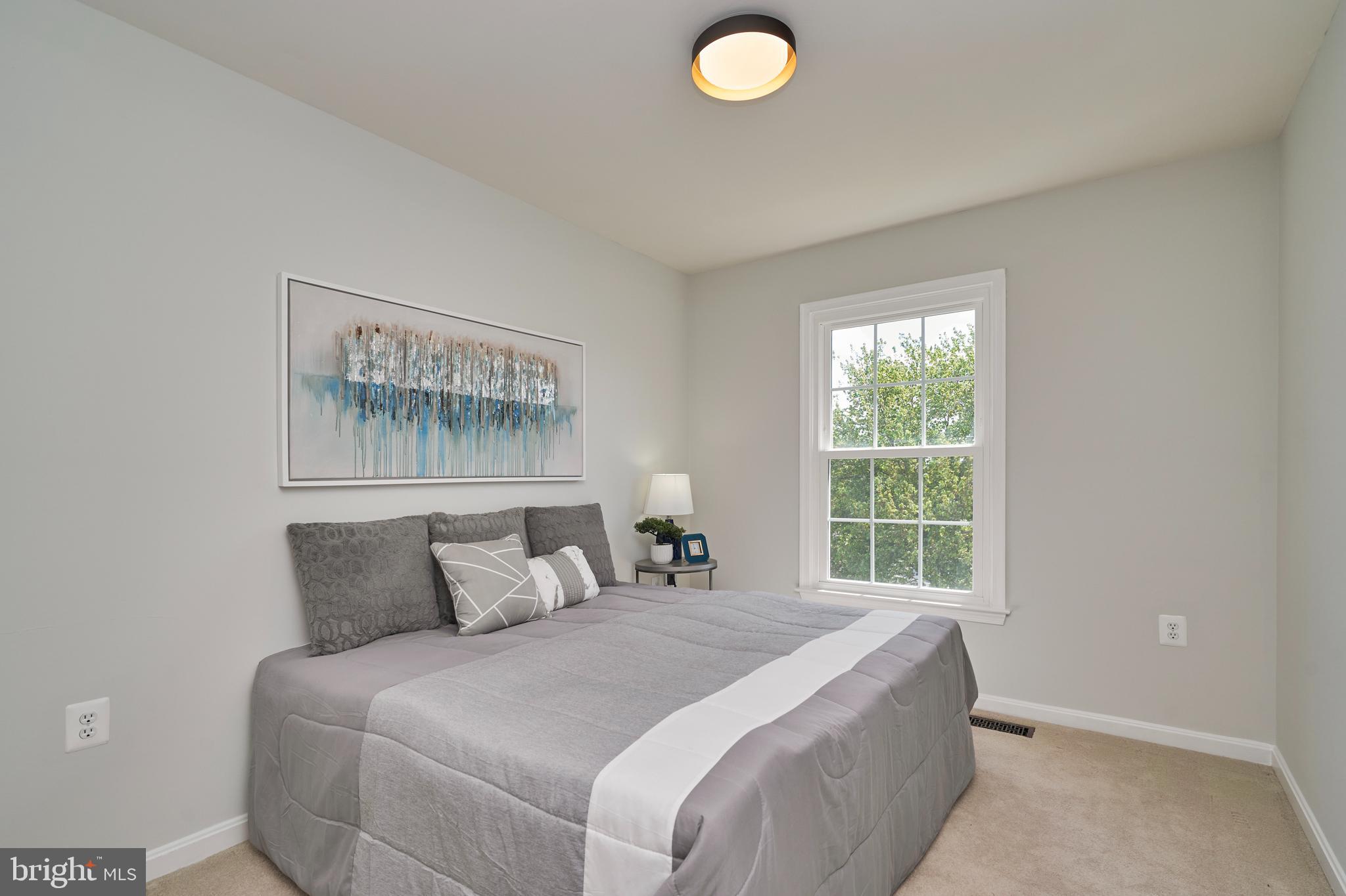 POTOMAC CROSSING - Residential