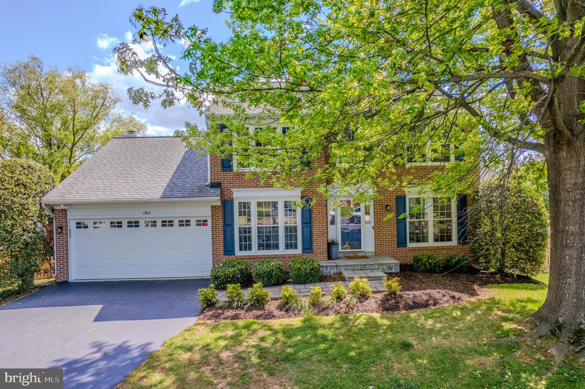 POTOMAC CROSSING - Residential