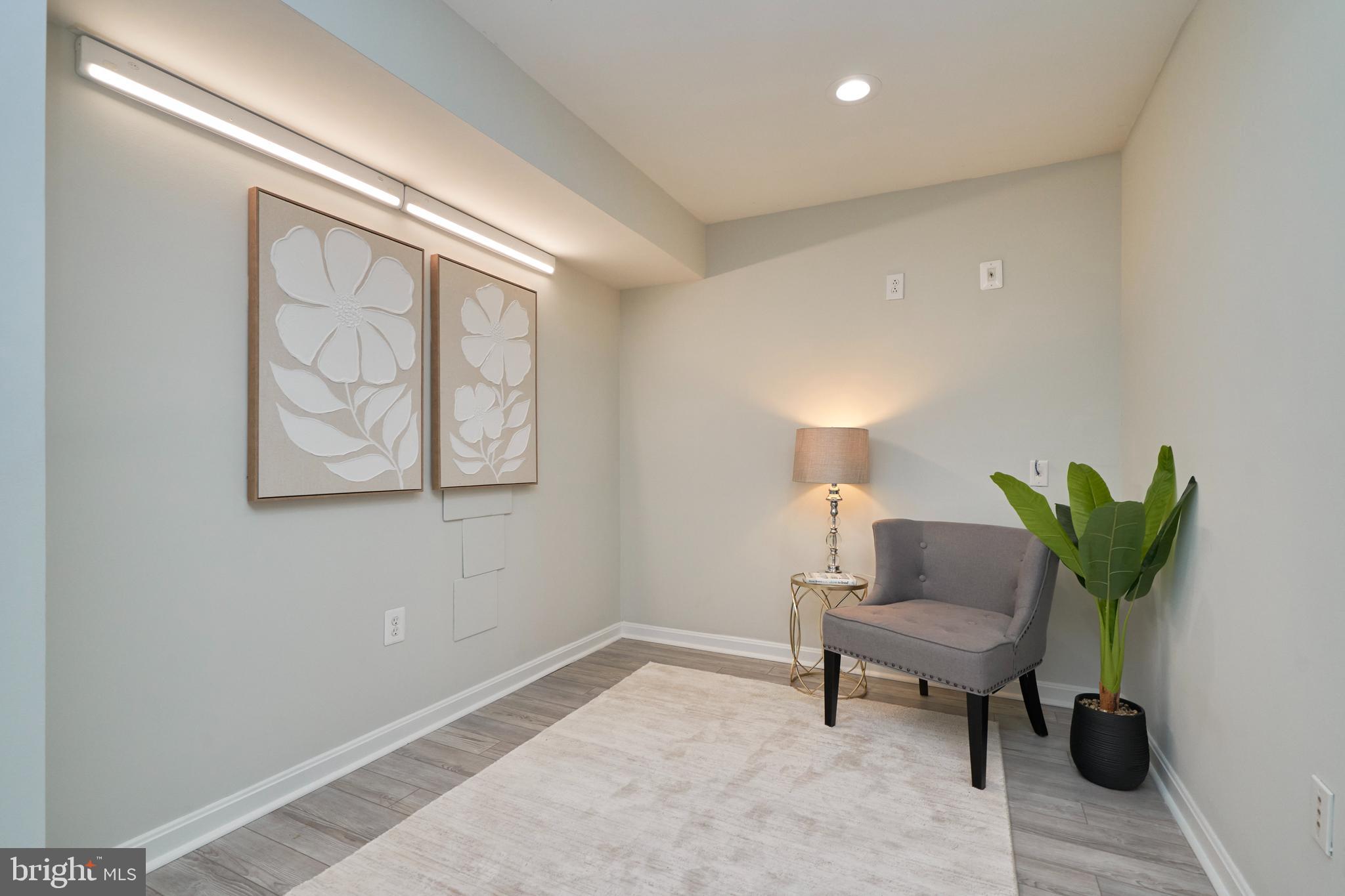 POTOMAC CROSSING - Residential