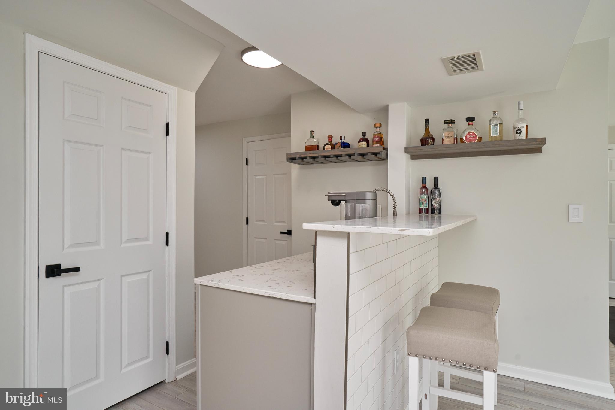 POTOMAC CROSSING - Residential