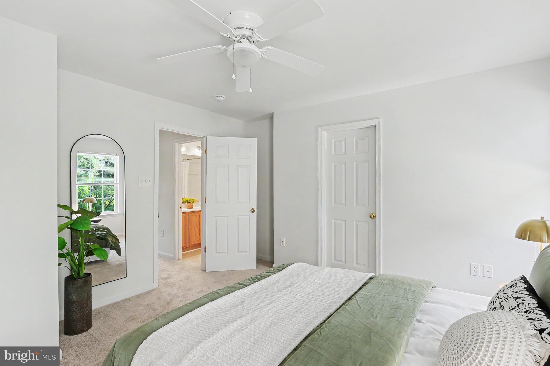 BISCAYNE WOODS - Residential