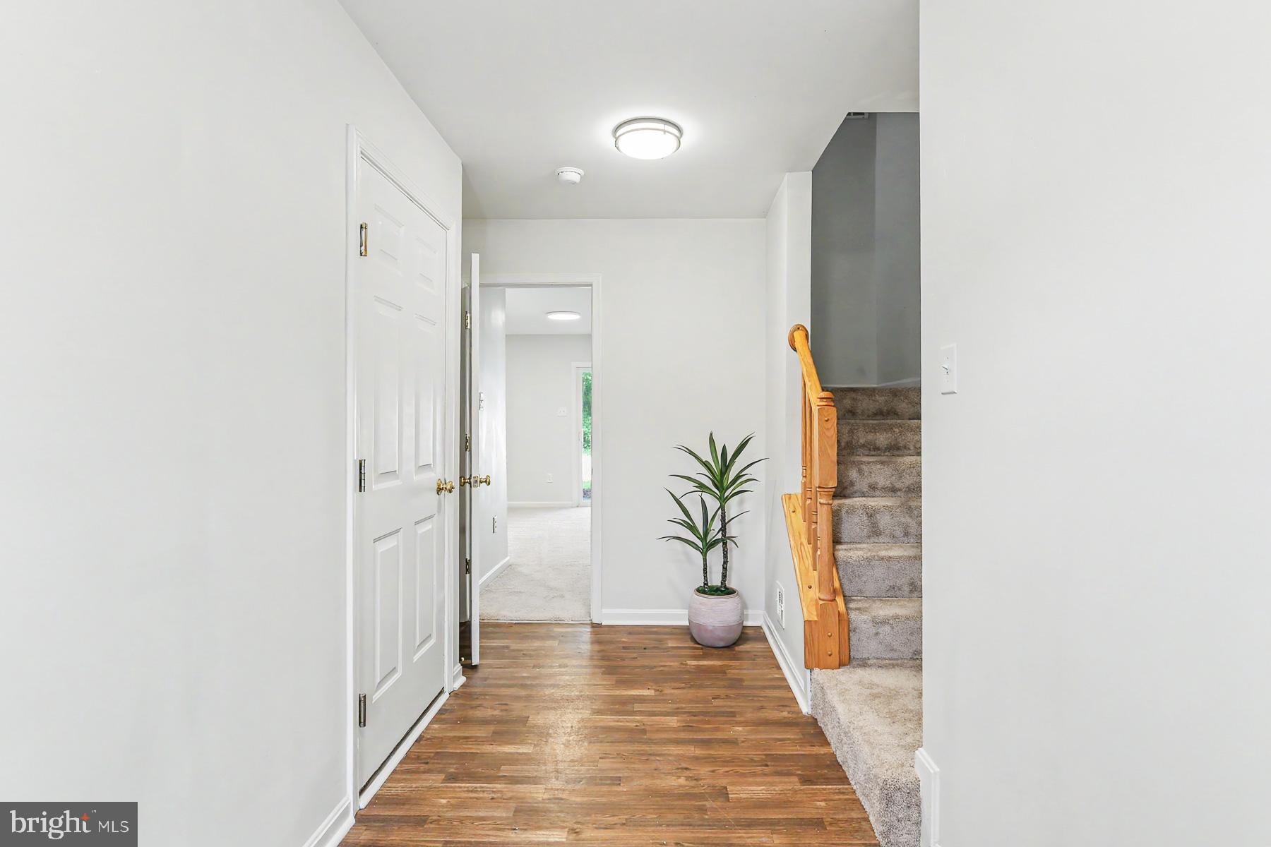 BISCAYNE WOODS - Residential