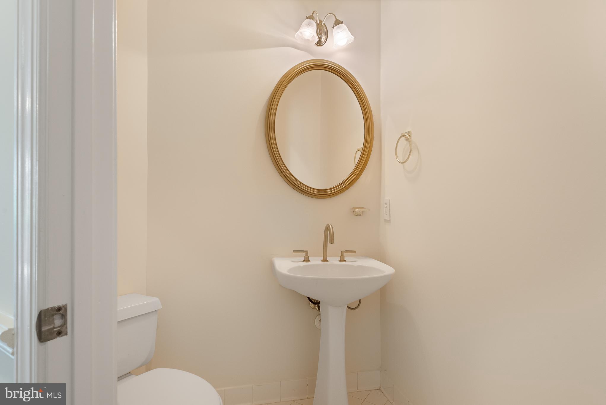 POTOMAC GLEN - Residential