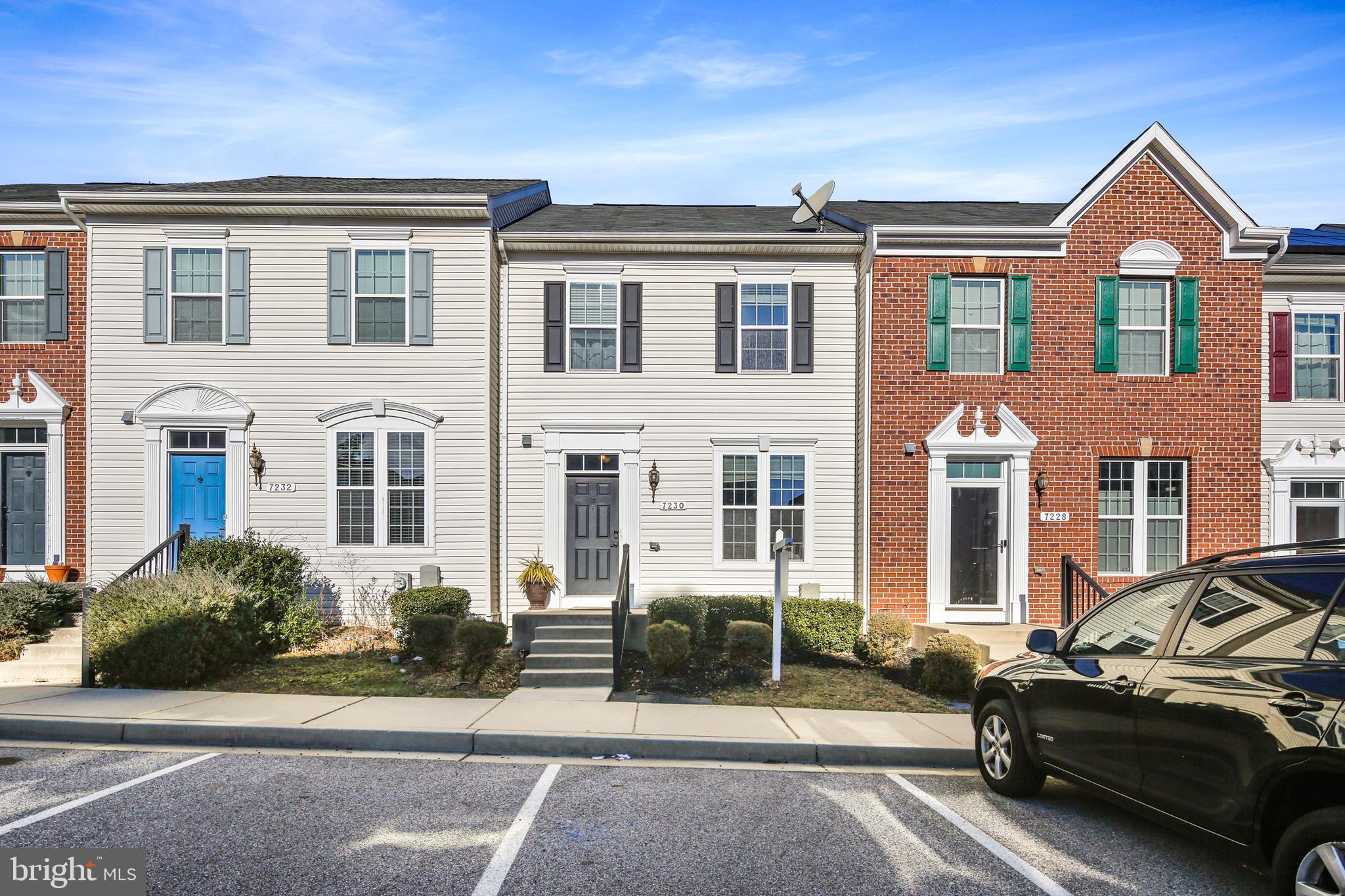 This large interior townhouse starts with beautiful hardwood floors leading into a gourmet kitchen with 42" cabinets, granite countertops and large island.  Kitchen leads out to deck off rear of house and a private view of the woods.  Master bathroom has a separate shower and soaking tub.  Basement is fully finished including a full bathroom.  Conveniently  located closer to commuter routes.  Pet friendly case by case!