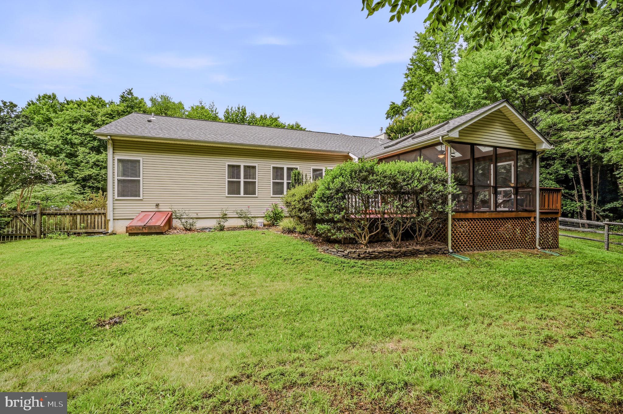 CHANDELEUR WOODS - Residential