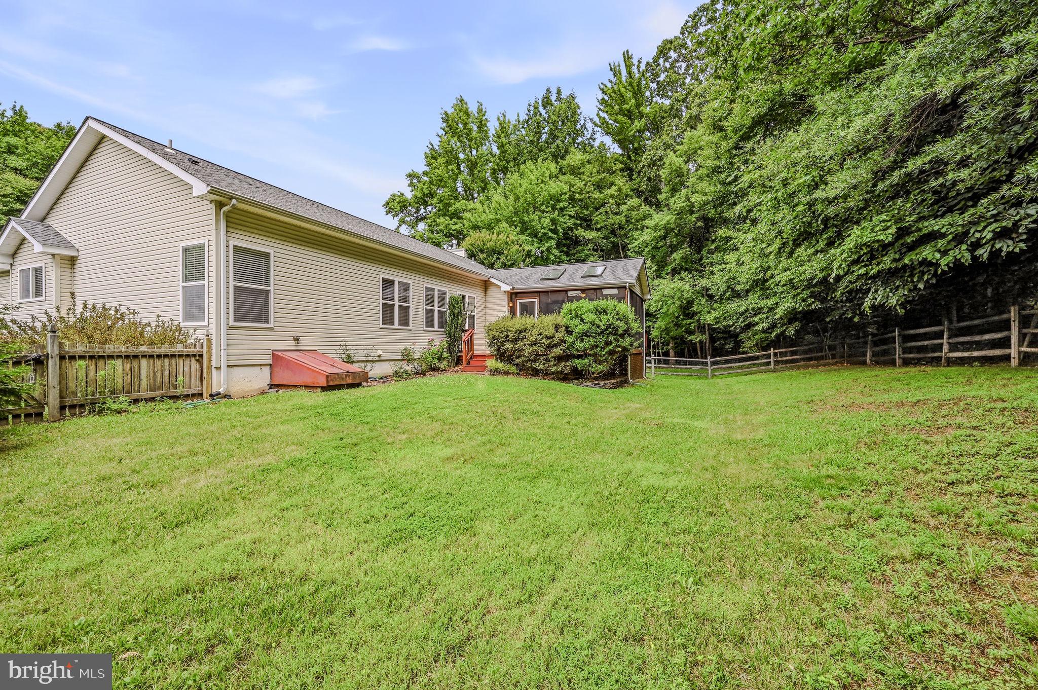 CHANDELEUR WOODS - Residential