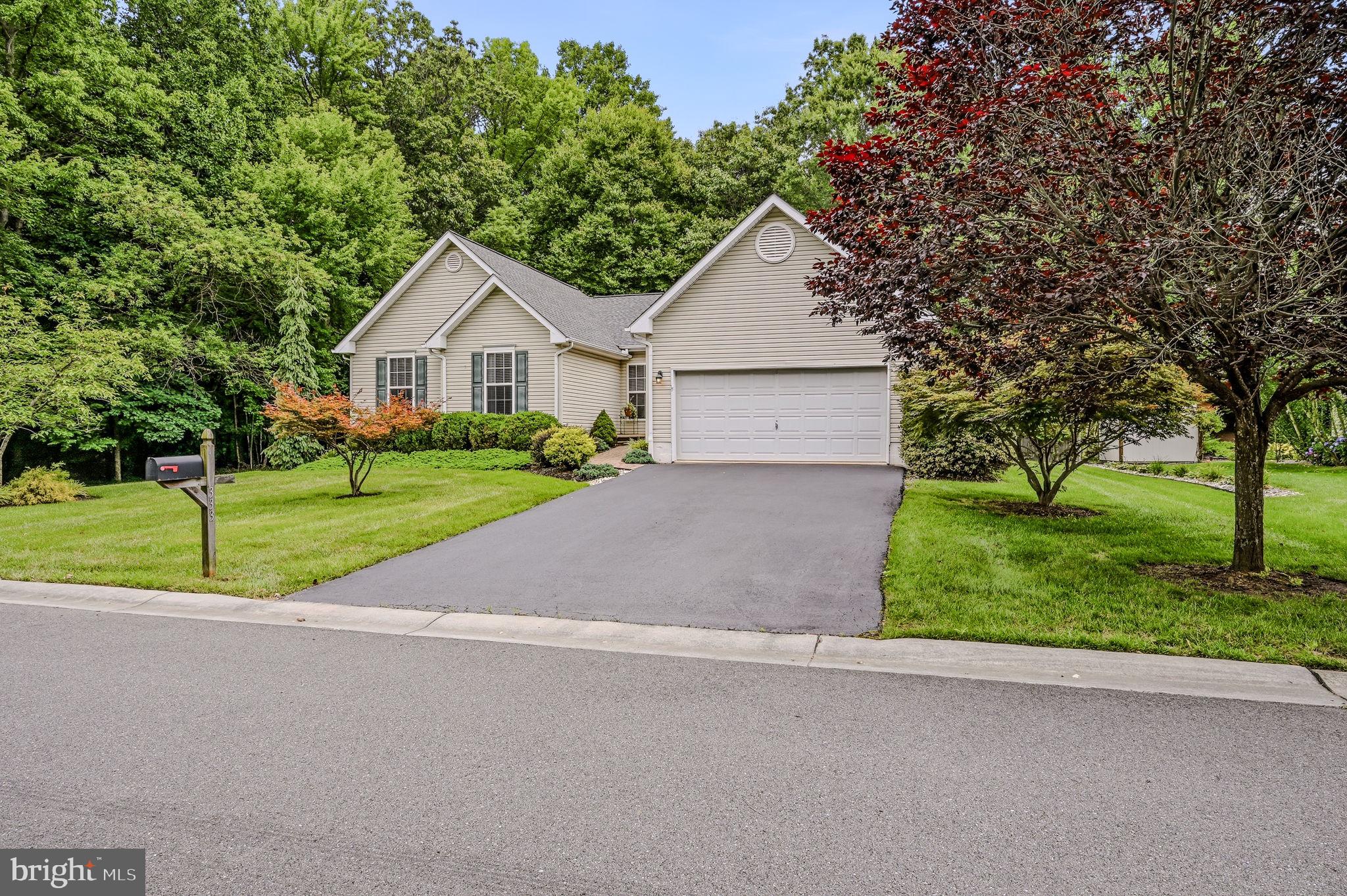 CHANDELEUR WOODS - Residential