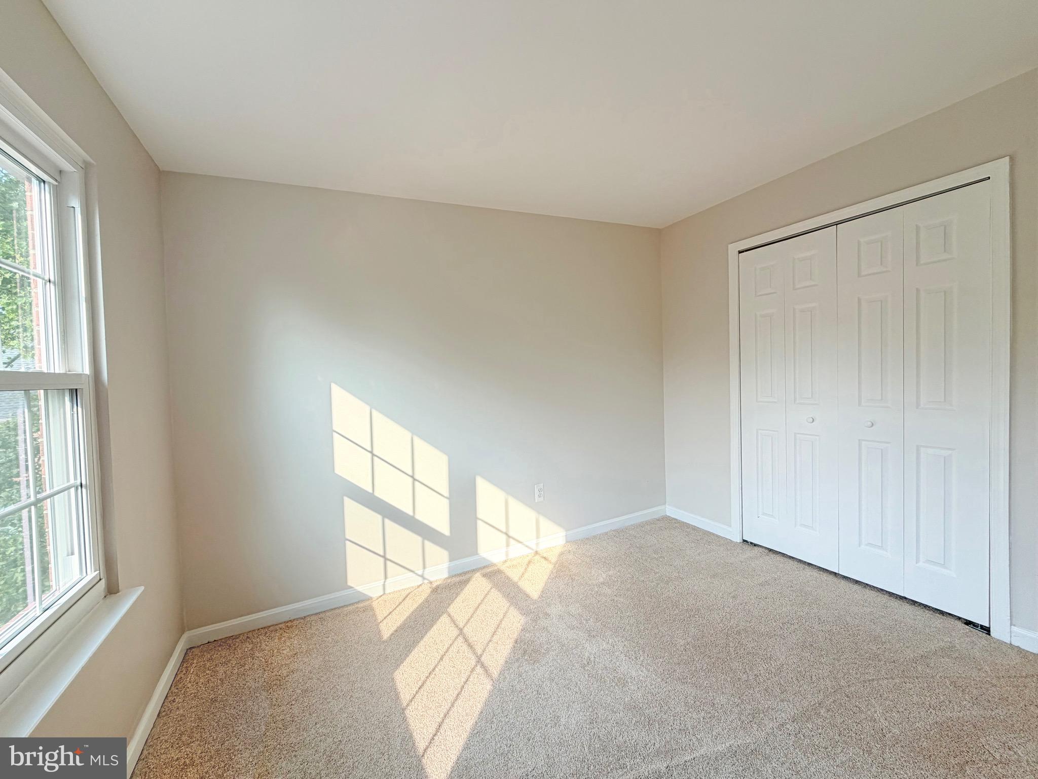 WOODLAND HILLS - Residential