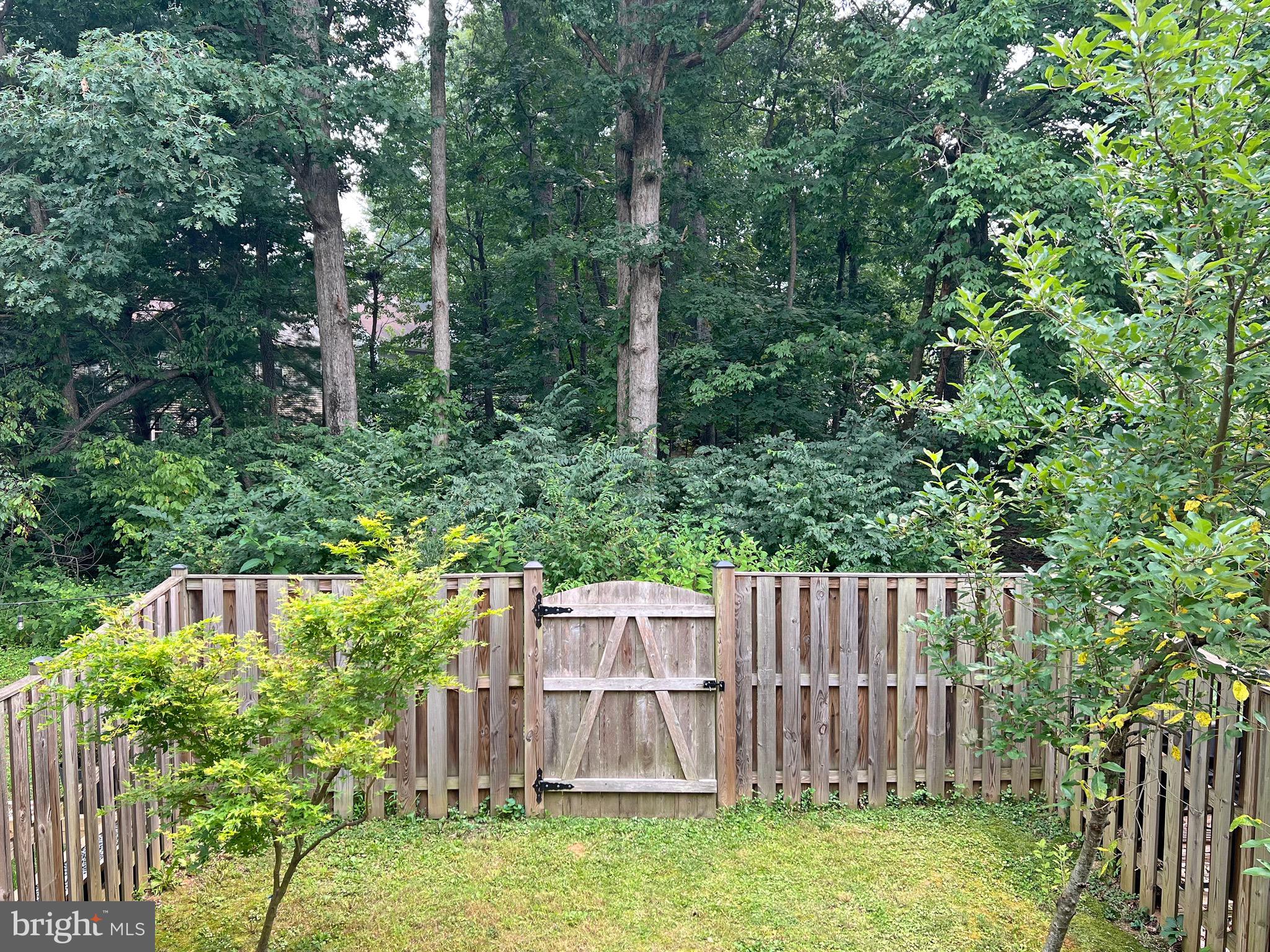 WOODLAND HILLS - Residential