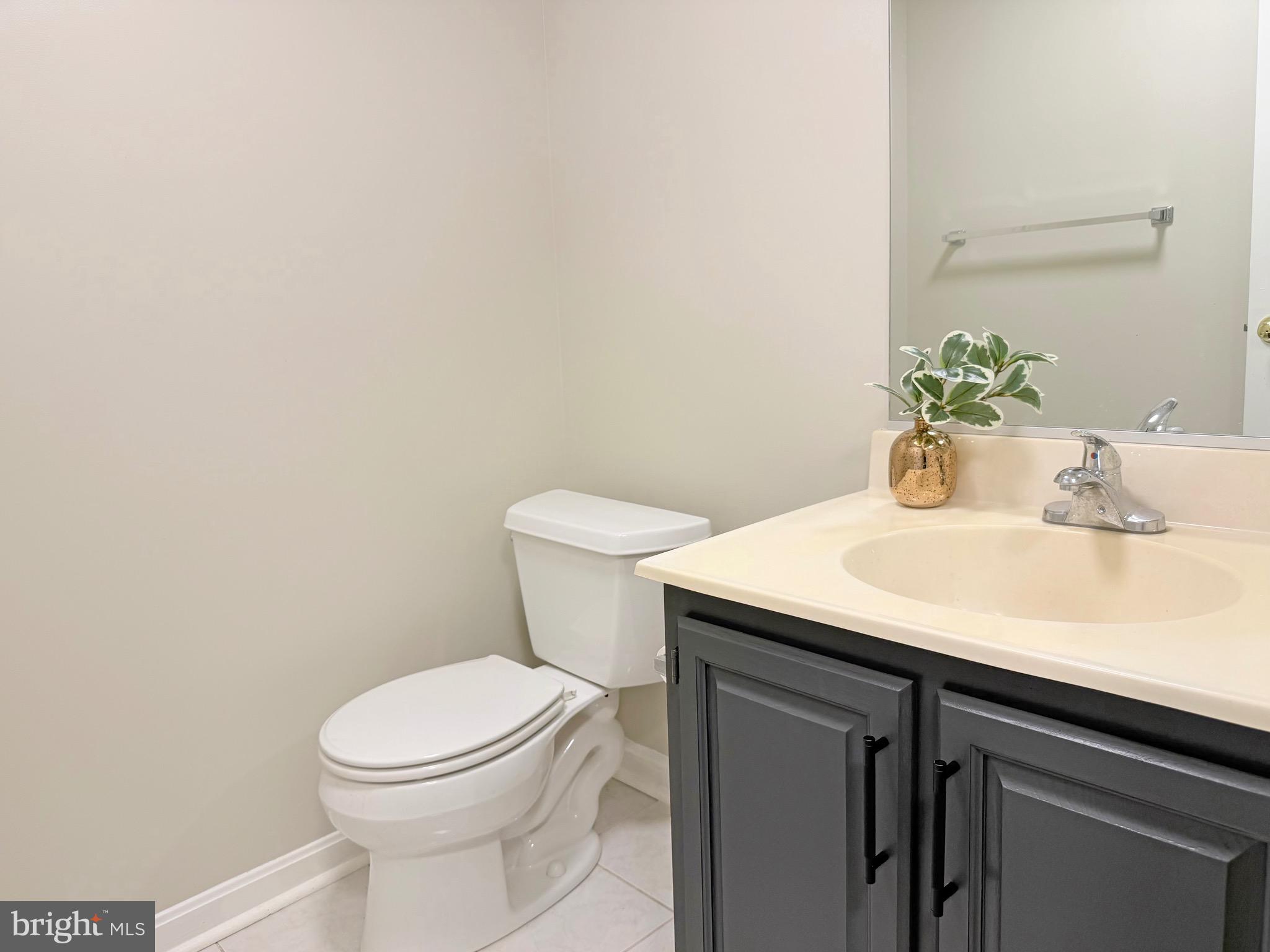 WOODLAND HILLS - Residential