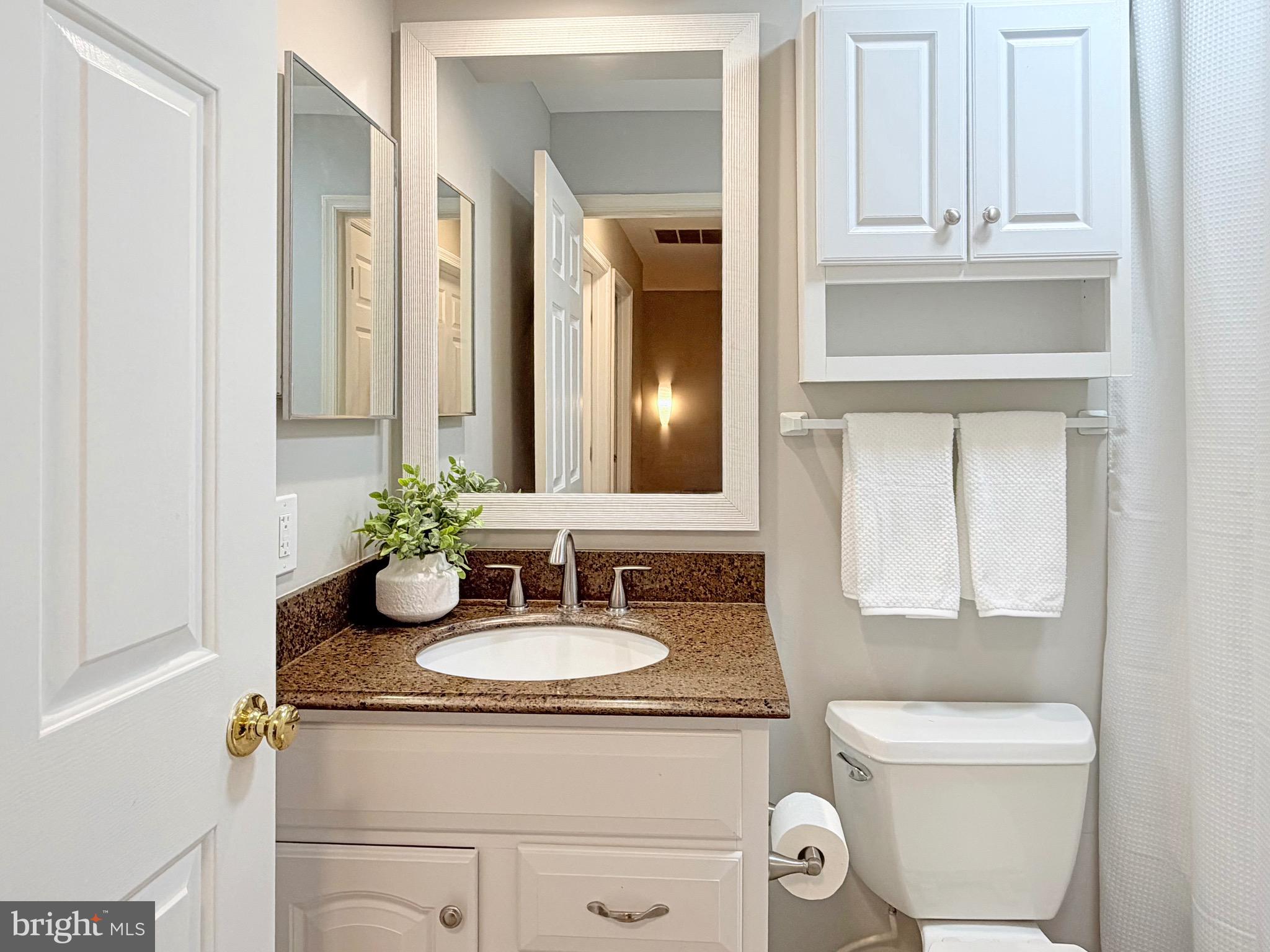 WOODLAND HILLS - Residential