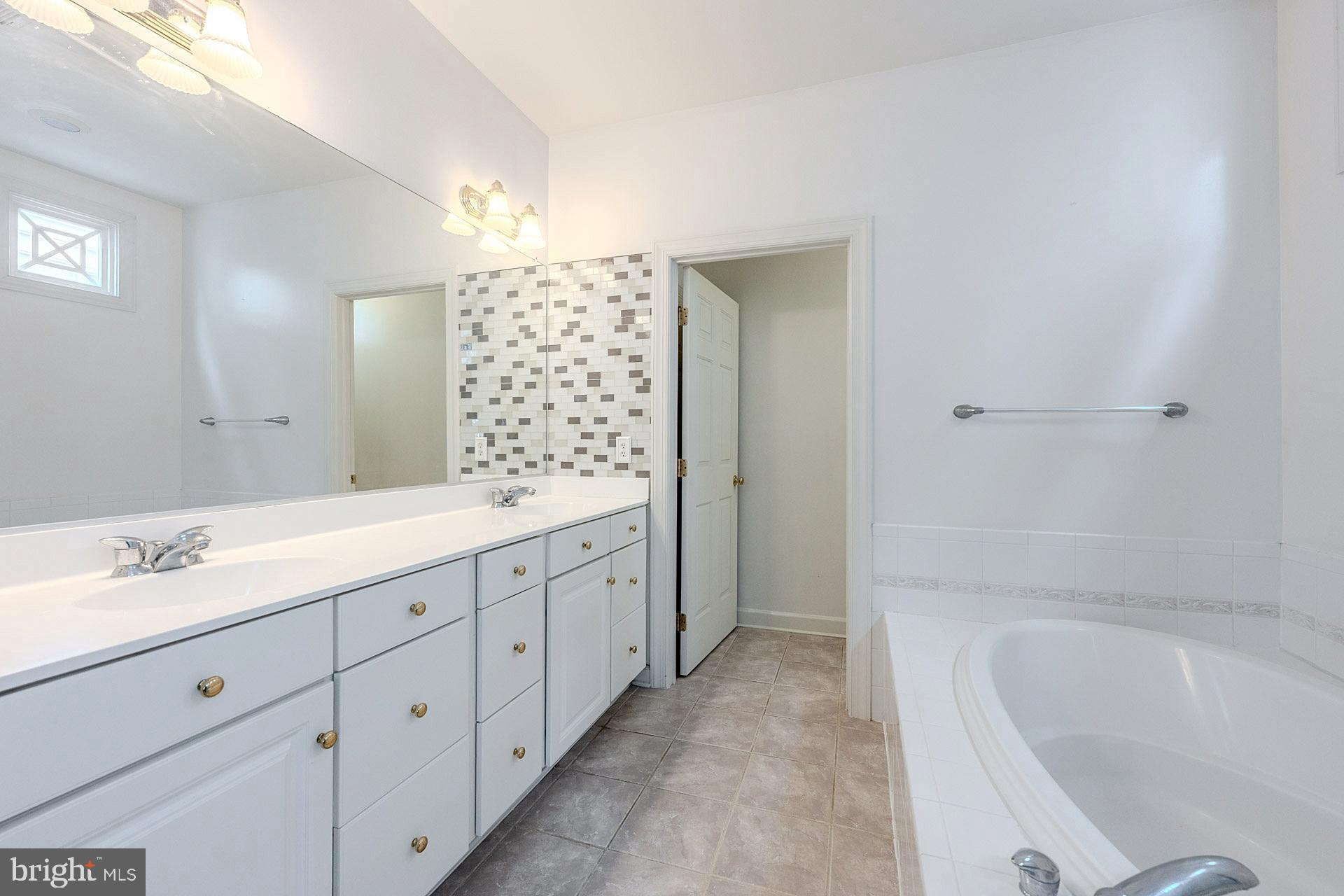 LORTON STATION - Residential
