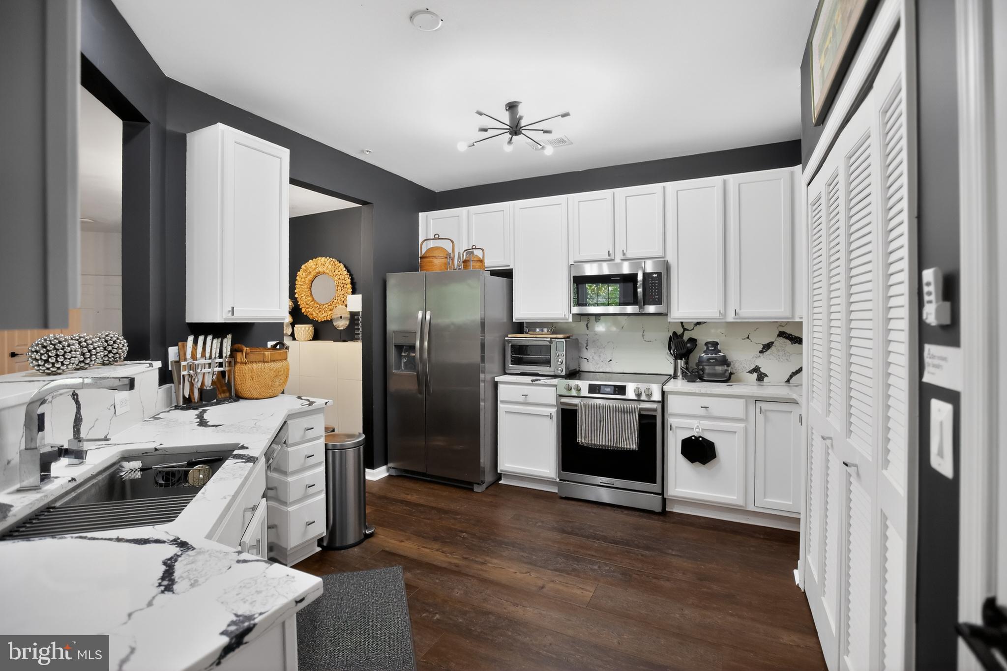 REGENT PARK - Residential