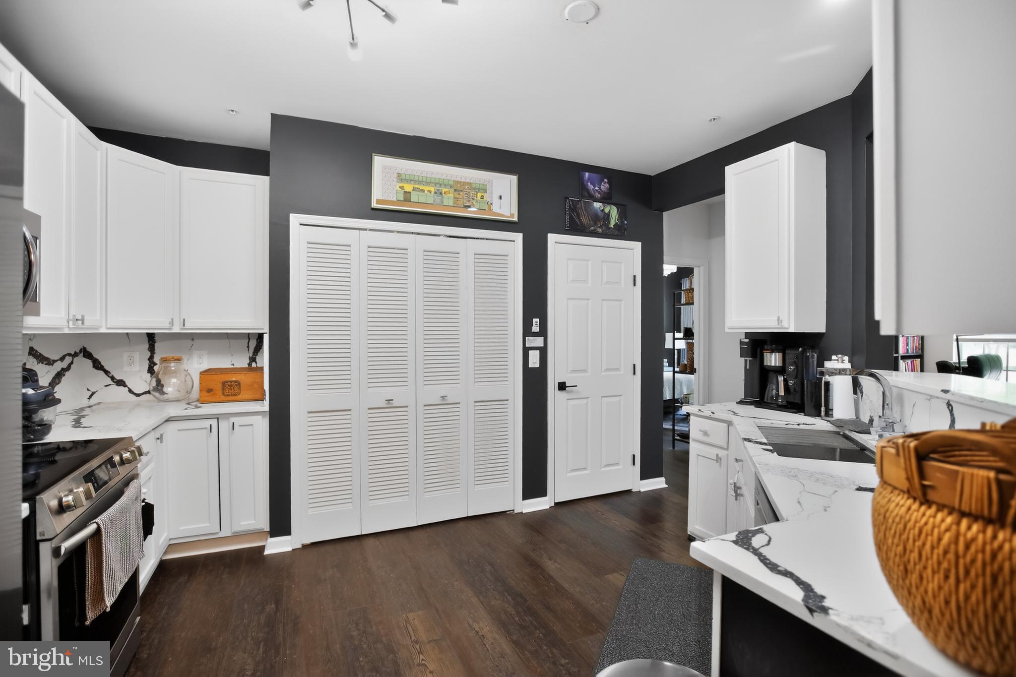 REGENT PARK - Residential