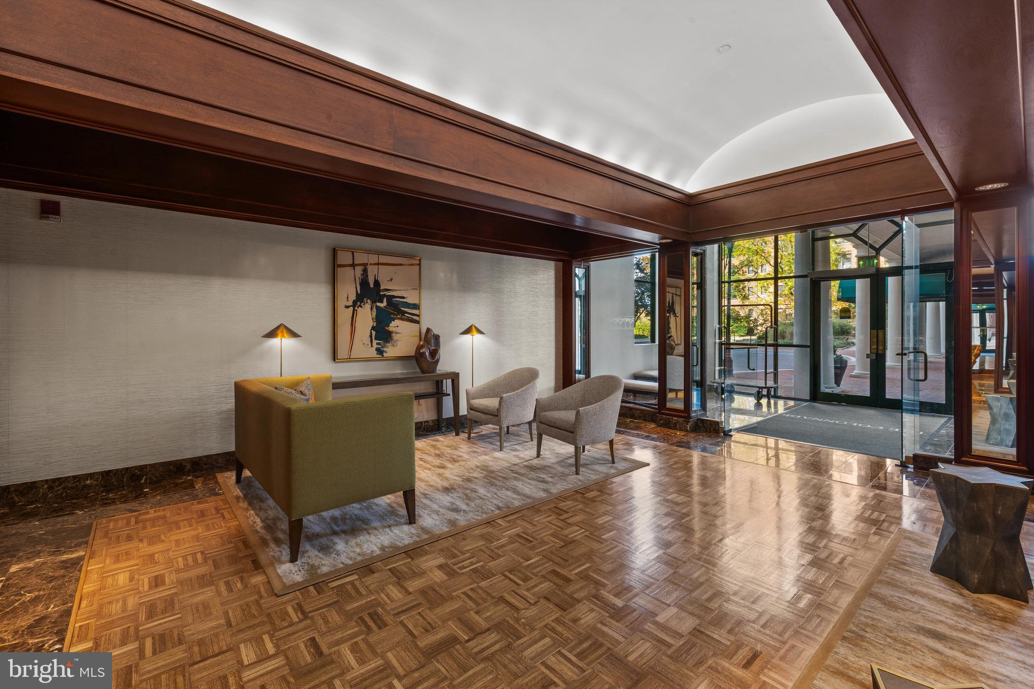 THE COLONNADE - Residential