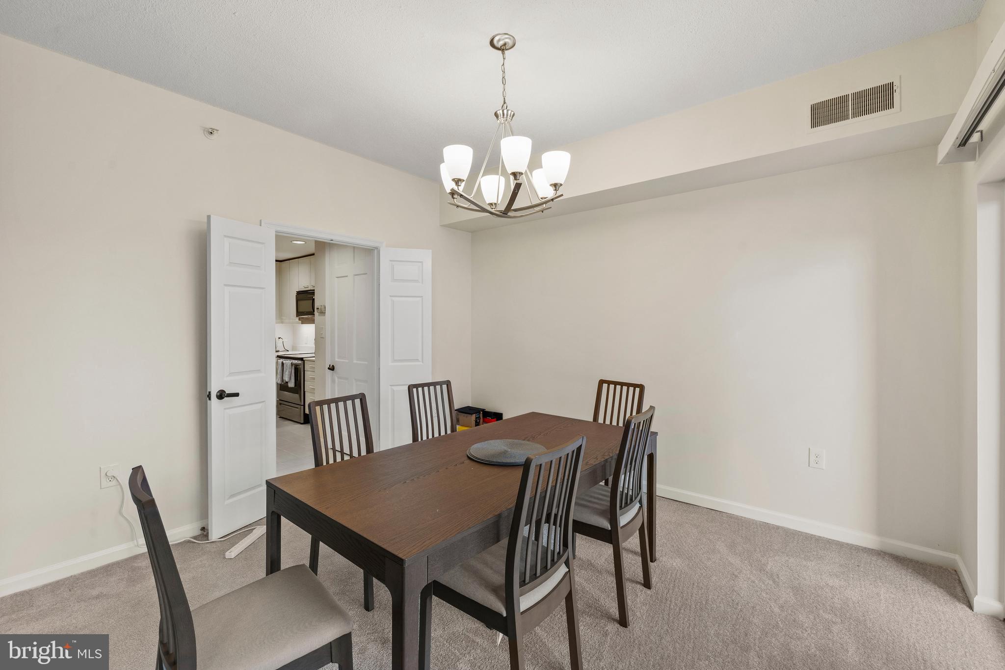 THE COLONNADE - Residential
