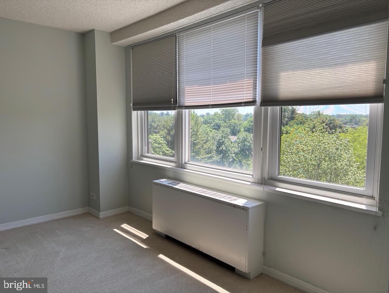 OAK HILL - Residential