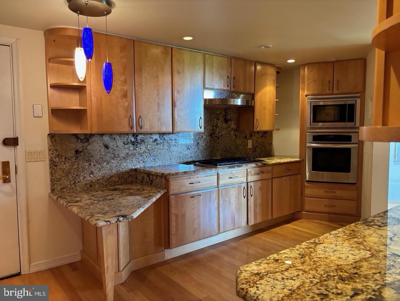 OAK HILL - Residential