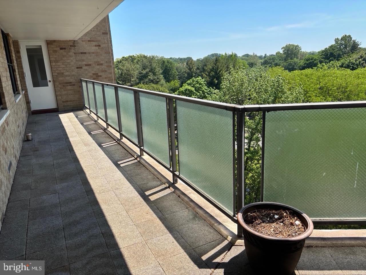 OAK HILL - Residential