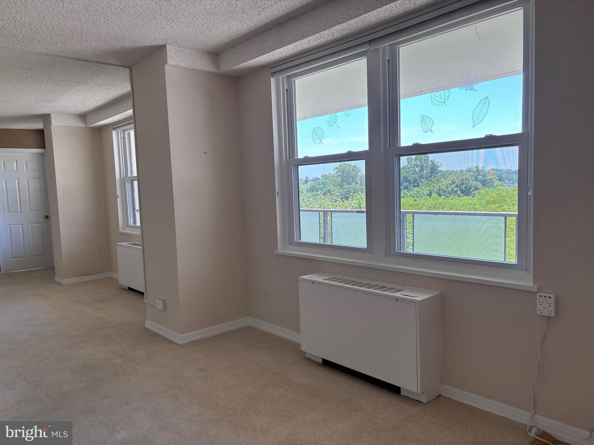 OAK HILL - Residential