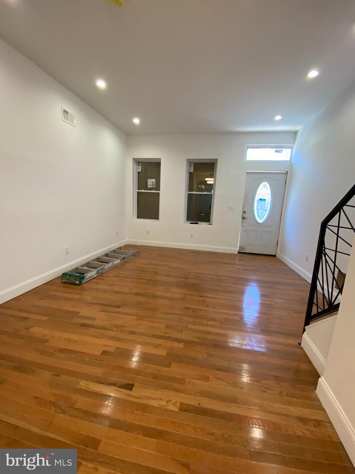 STRAWBERRY MANSION - Residential
