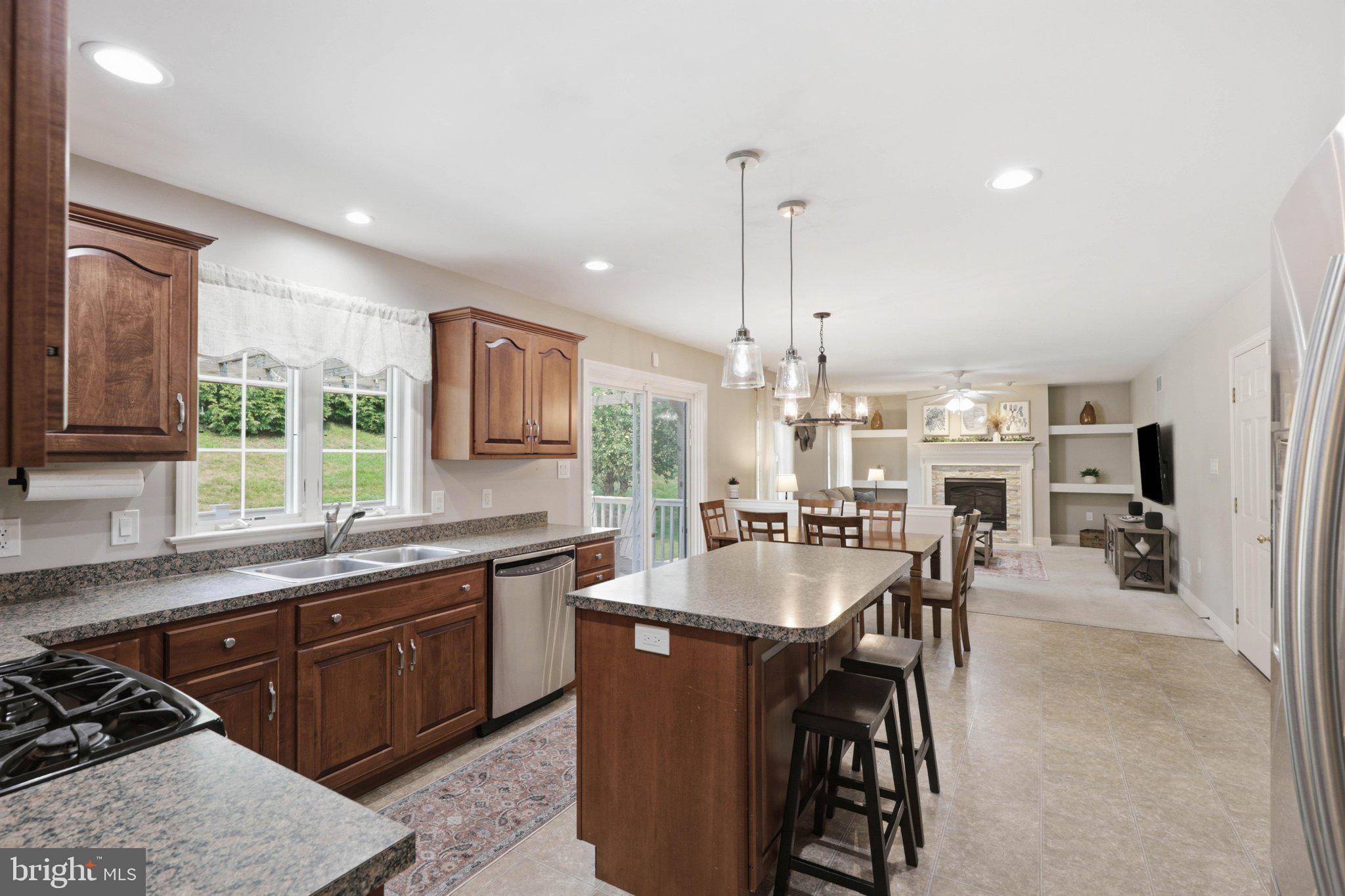EAGLE HEIGHTS - Residential