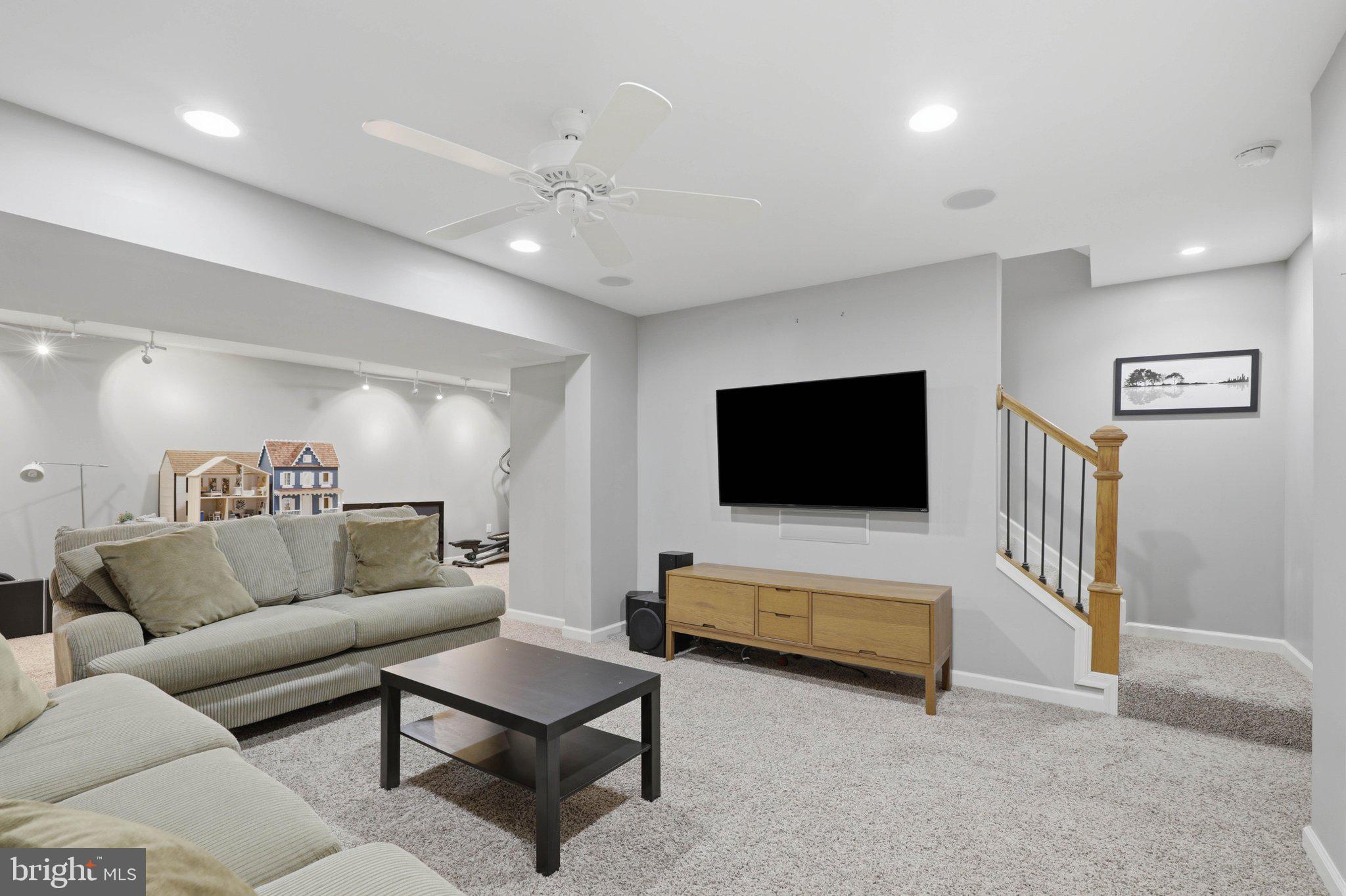 EAGLE HEIGHTS - Residential