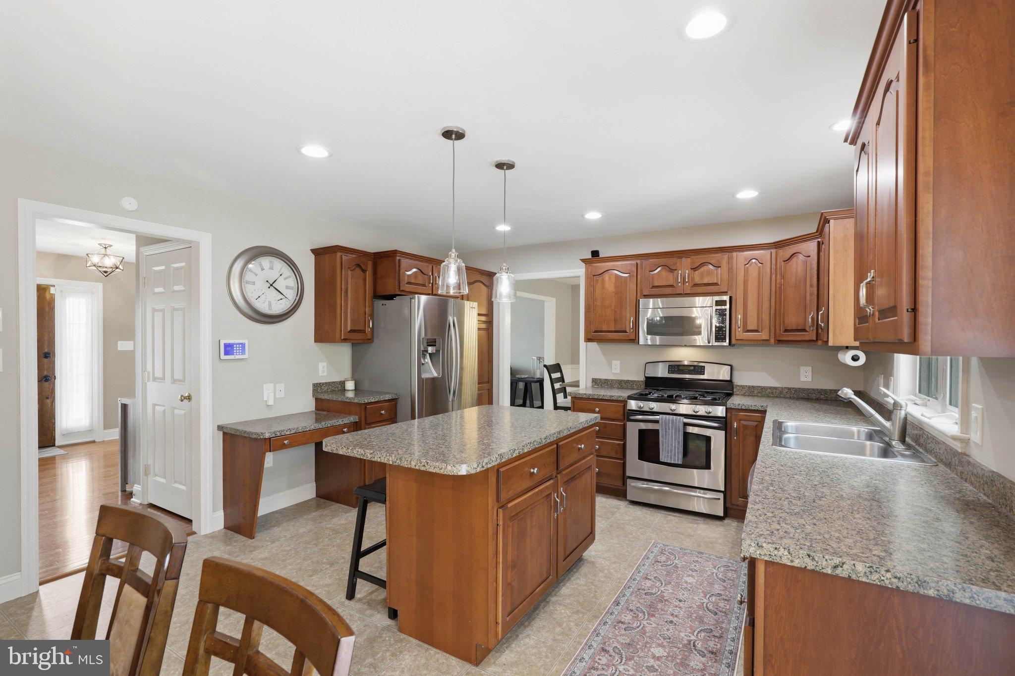 EAGLE HEIGHTS - Residential