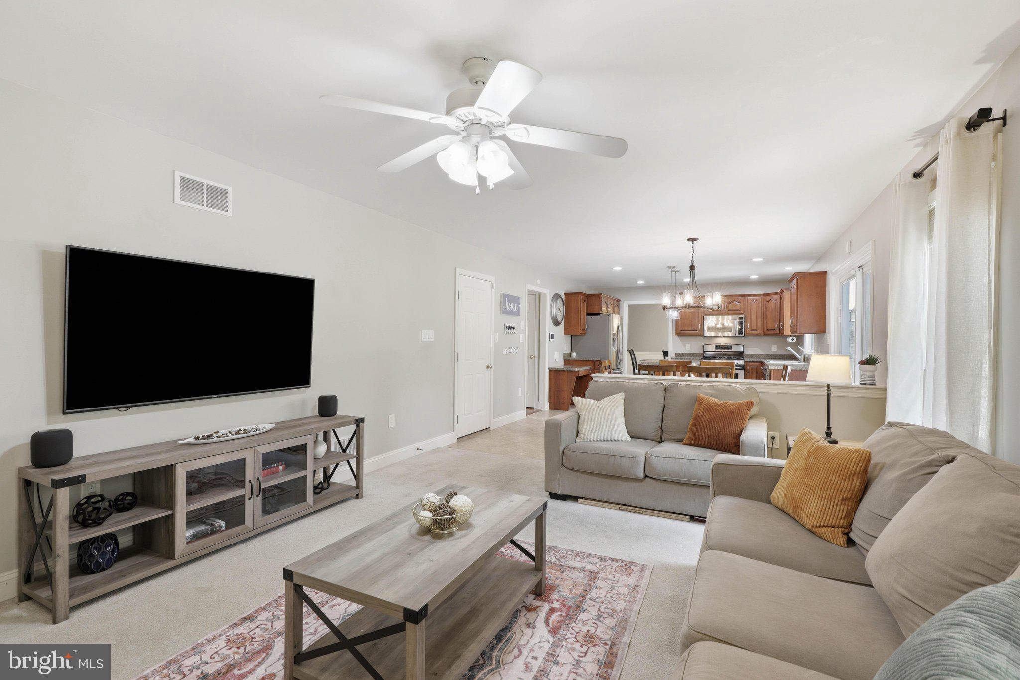 EAGLE HEIGHTS - Residential