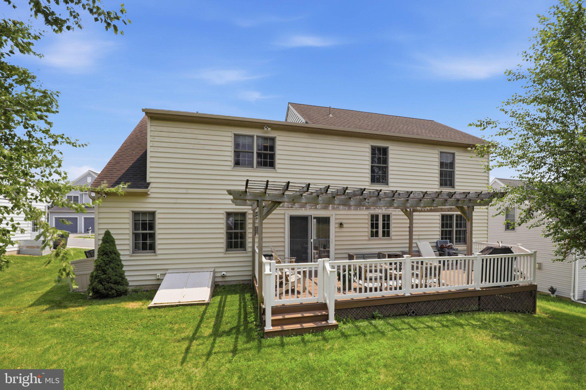 EAGLE HEIGHTS - Residential