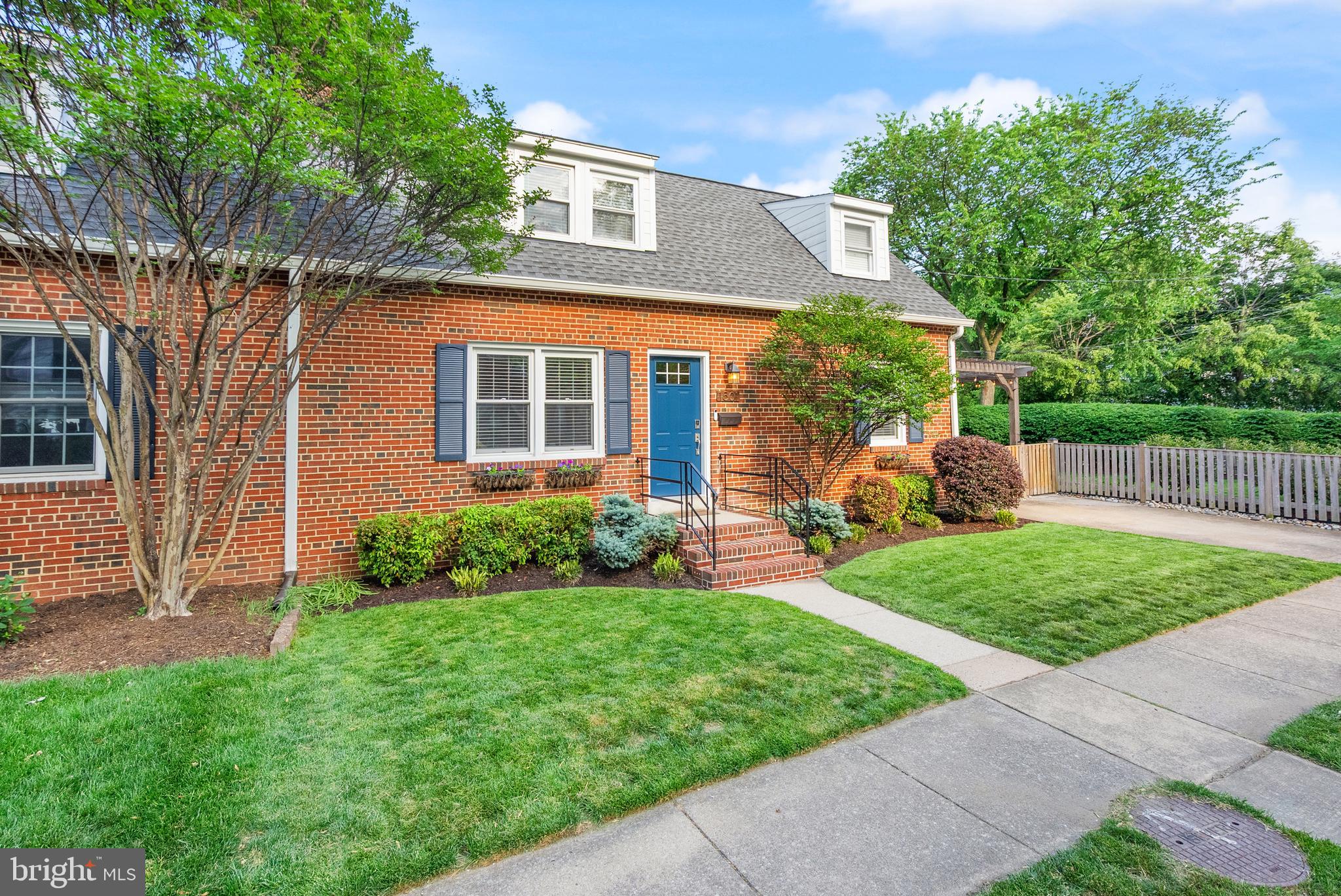 COTTAGE PARK - Residential