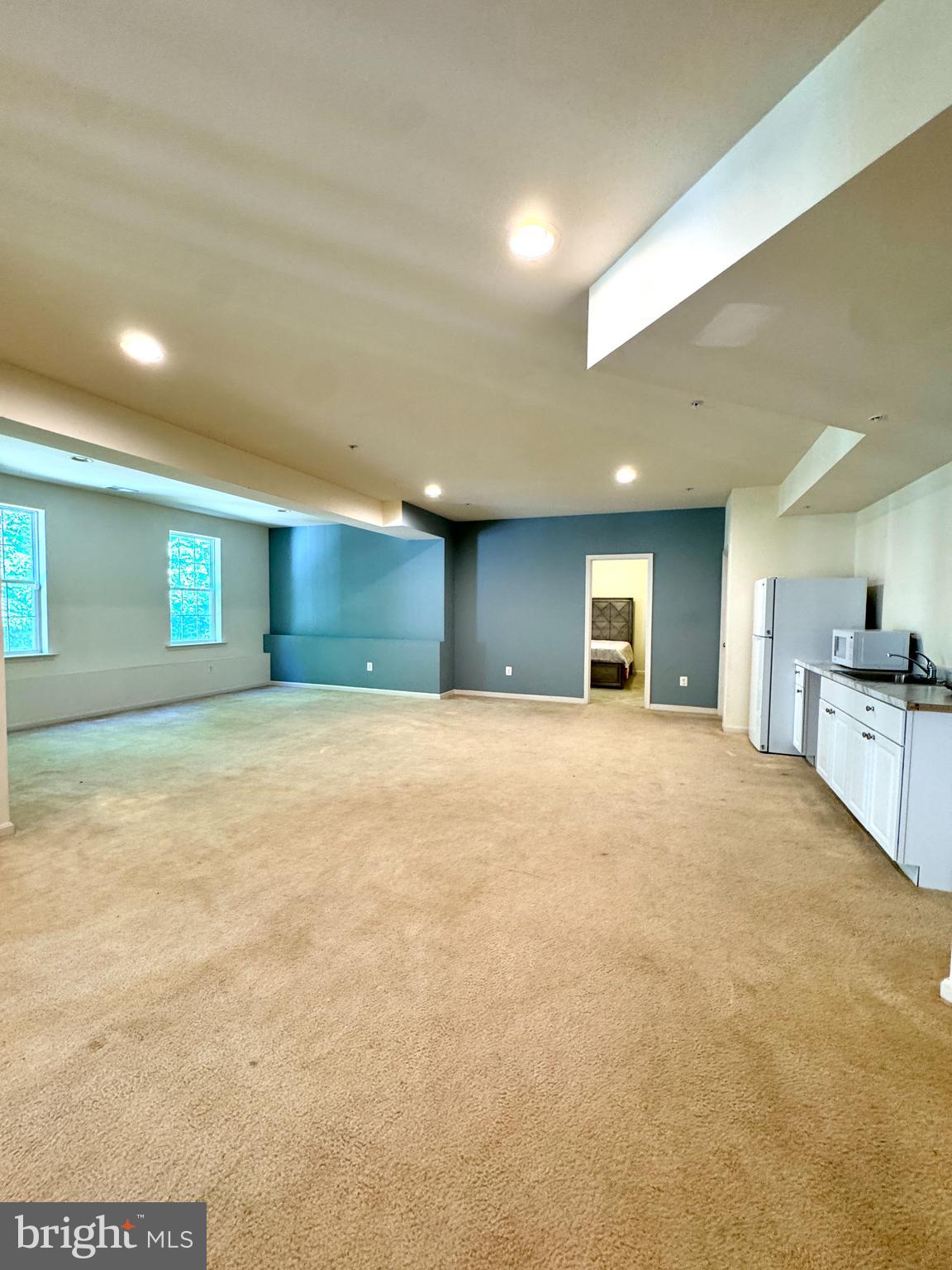 BIRD LAWN - Residential