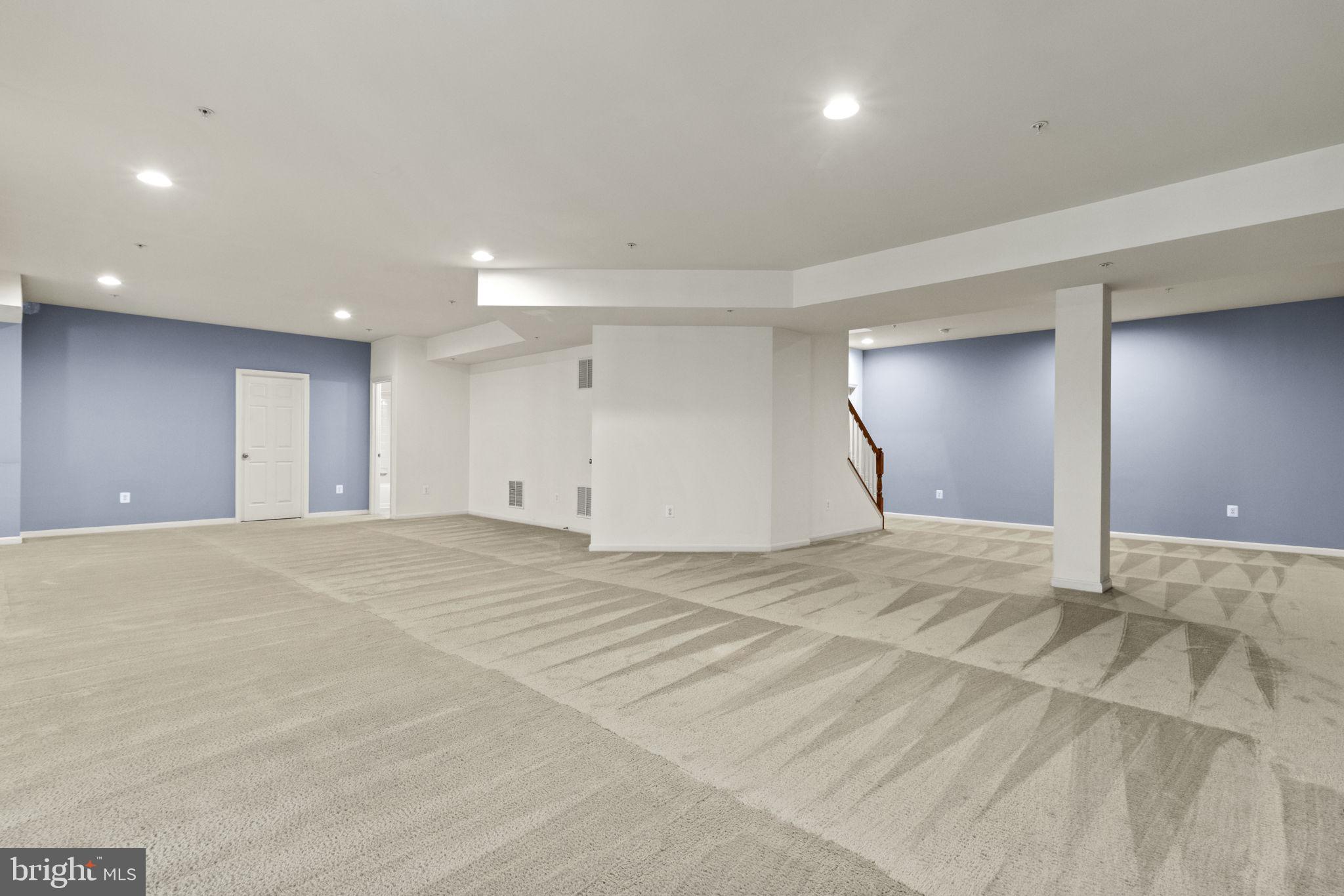 BIRD LAWN - Residential