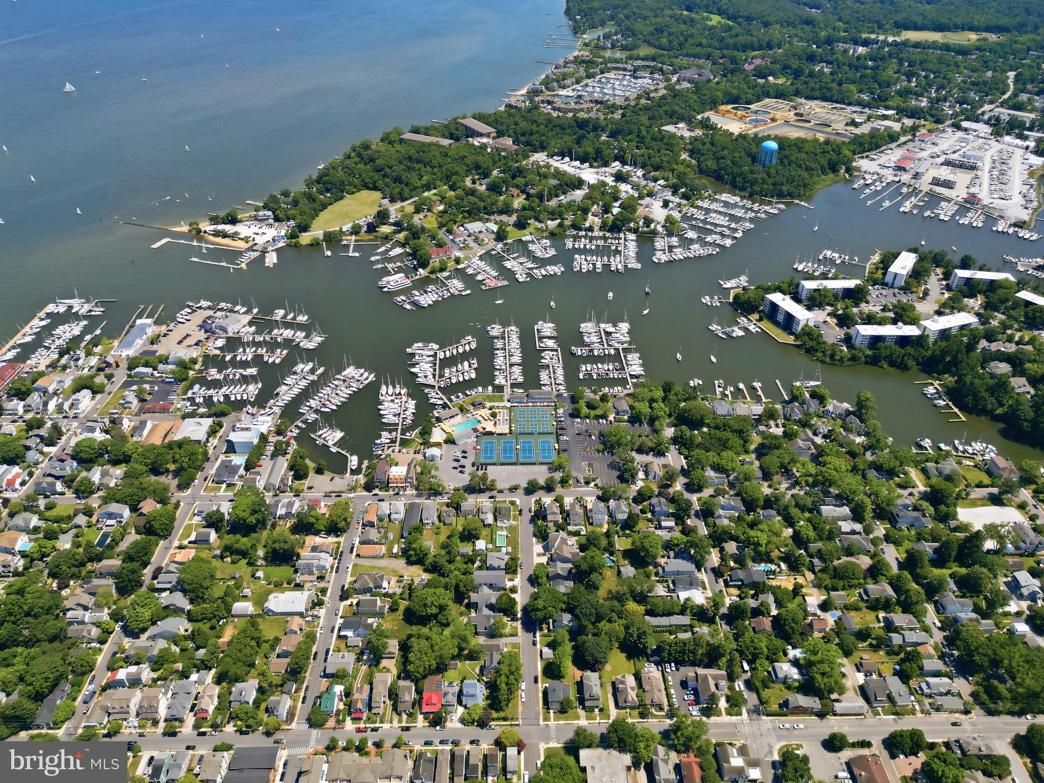 EASTPORT - Residential