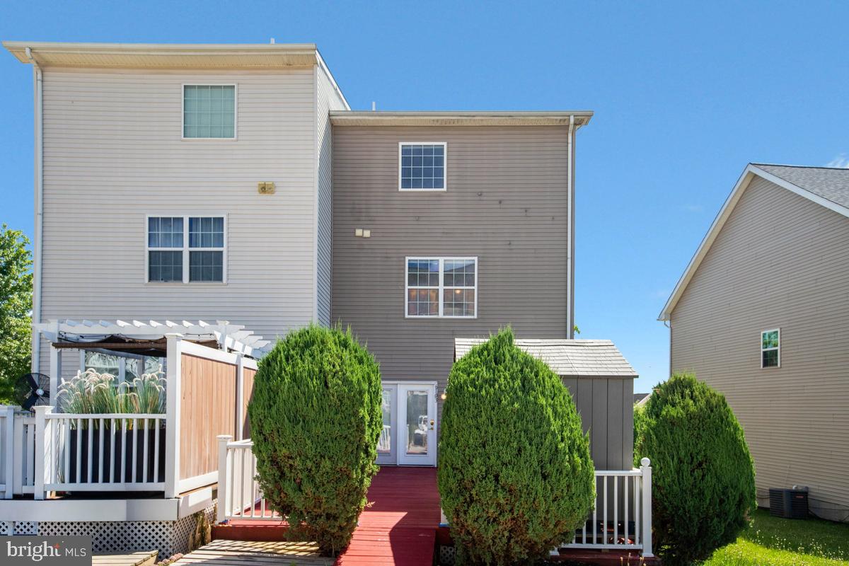 FRANKFORD ESTATES - Residential