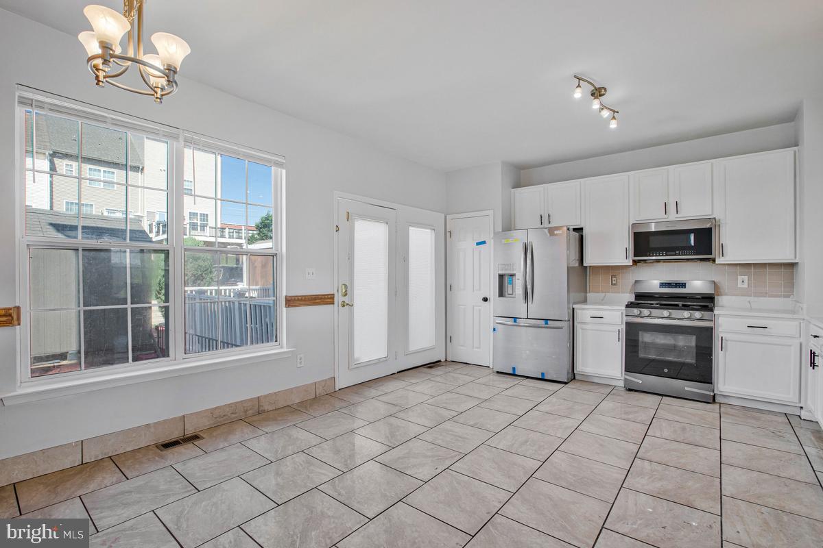 FRANKFORD ESTATES - Residential